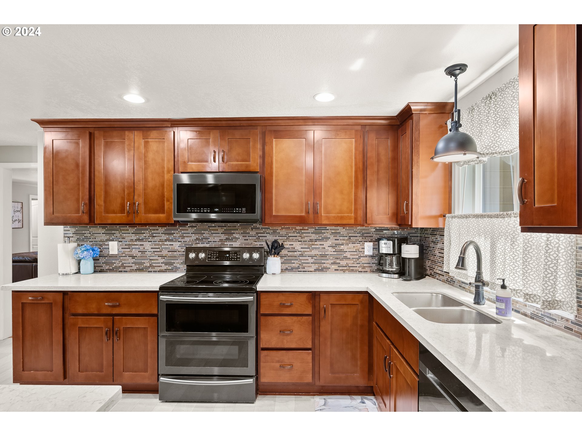 1363 SE JACQUELIN DR