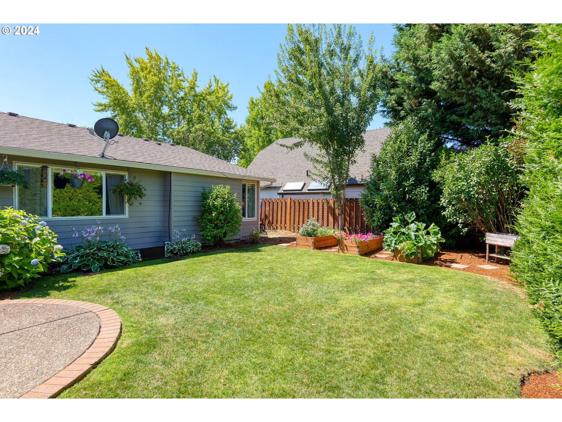 1363 SE JACQUELIN DR