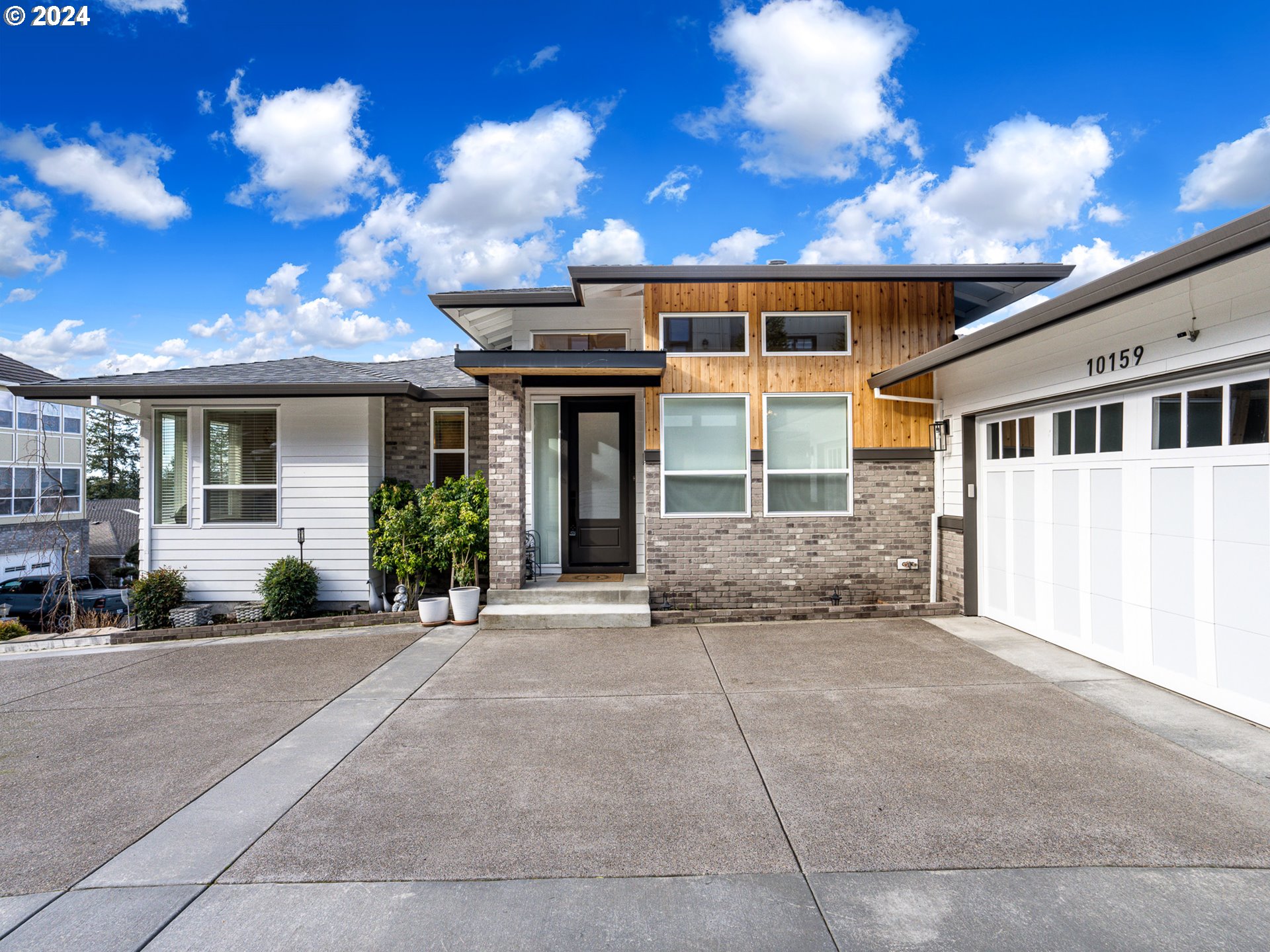 10159 SE BROOKMORE CT