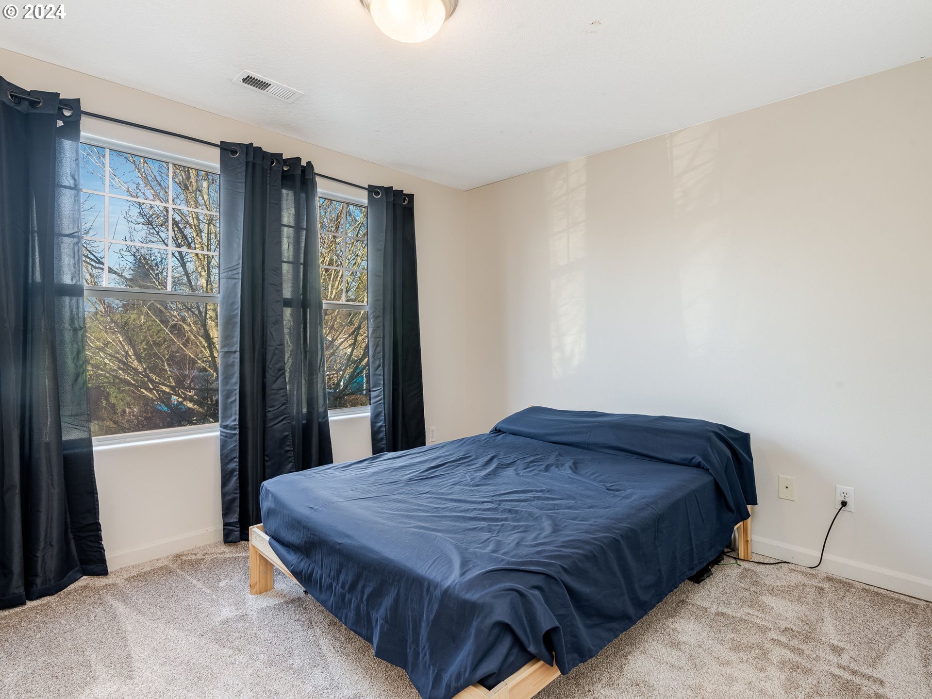 254 NW Connell AVE