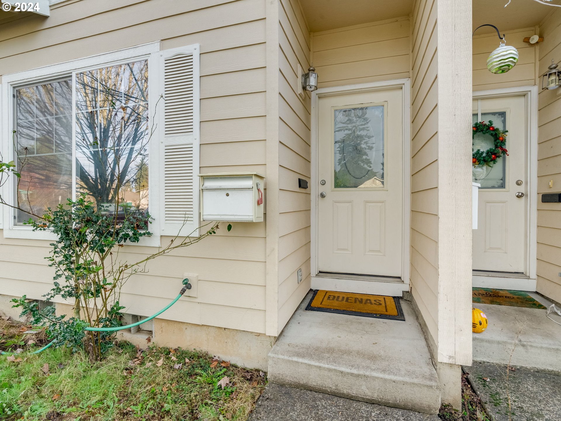 254 NW Connell AVE