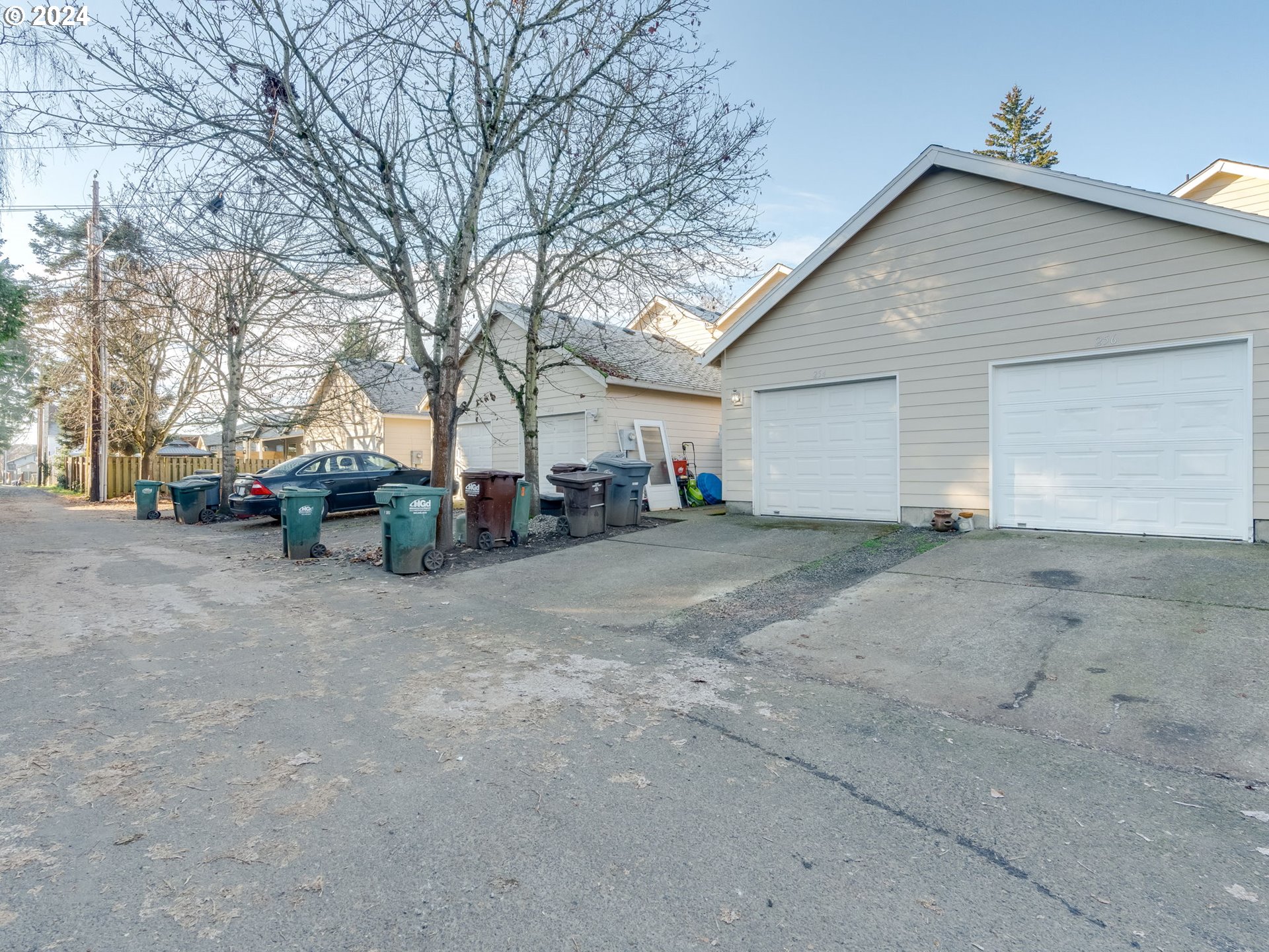 254 NW Connell AVE