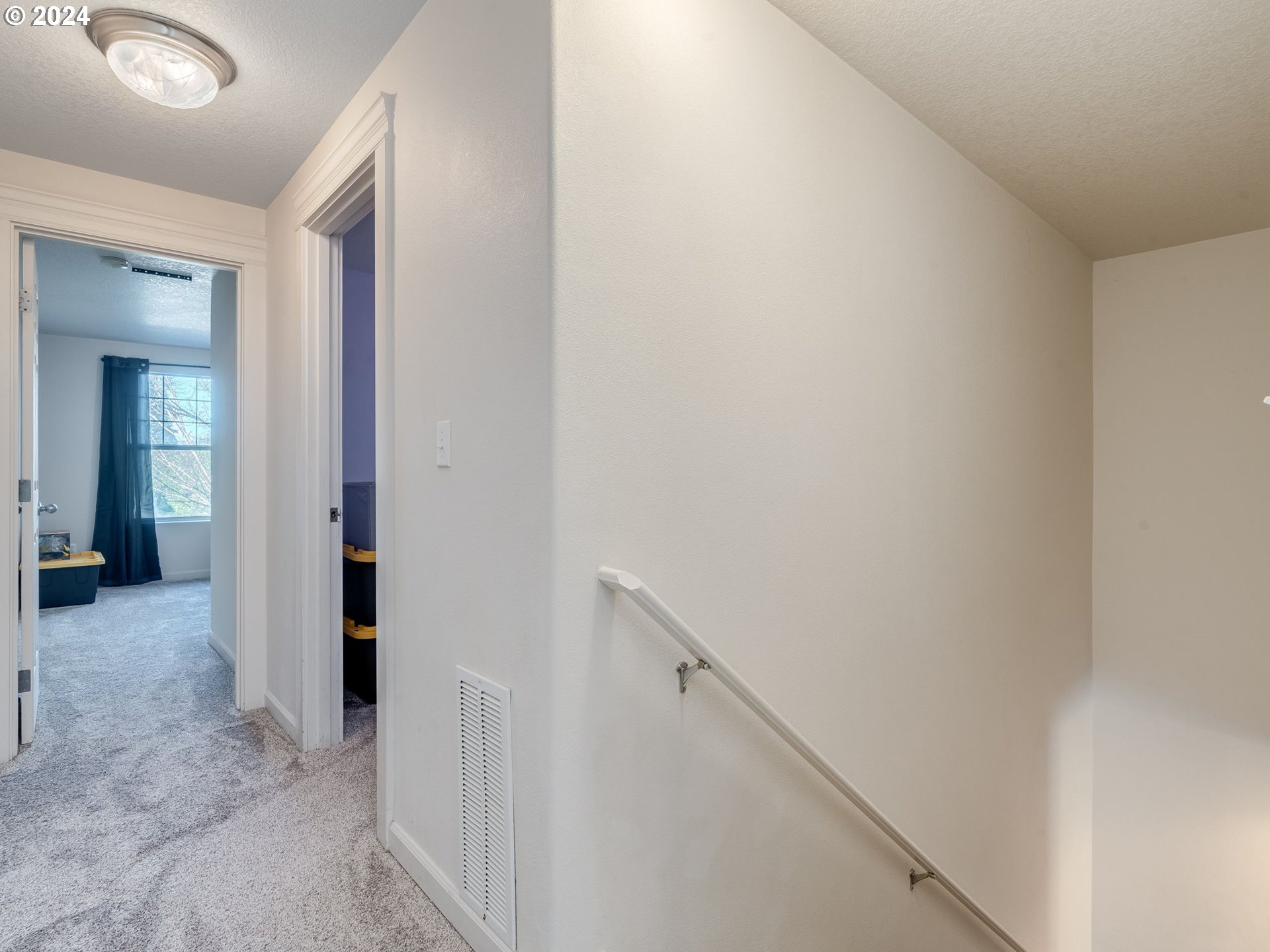 254 NW Connell AVE