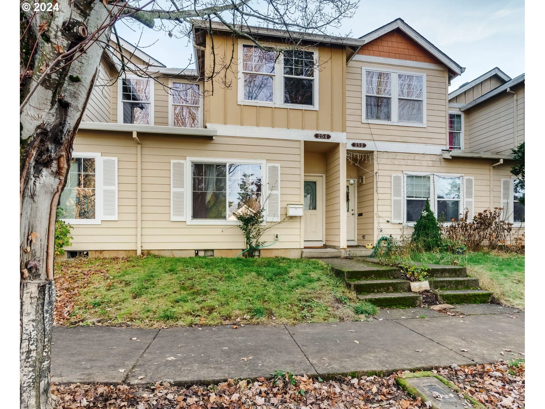 254 NW Connell AVE