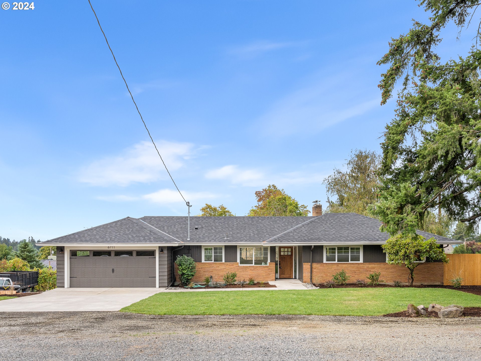6711 SW 36th AVE