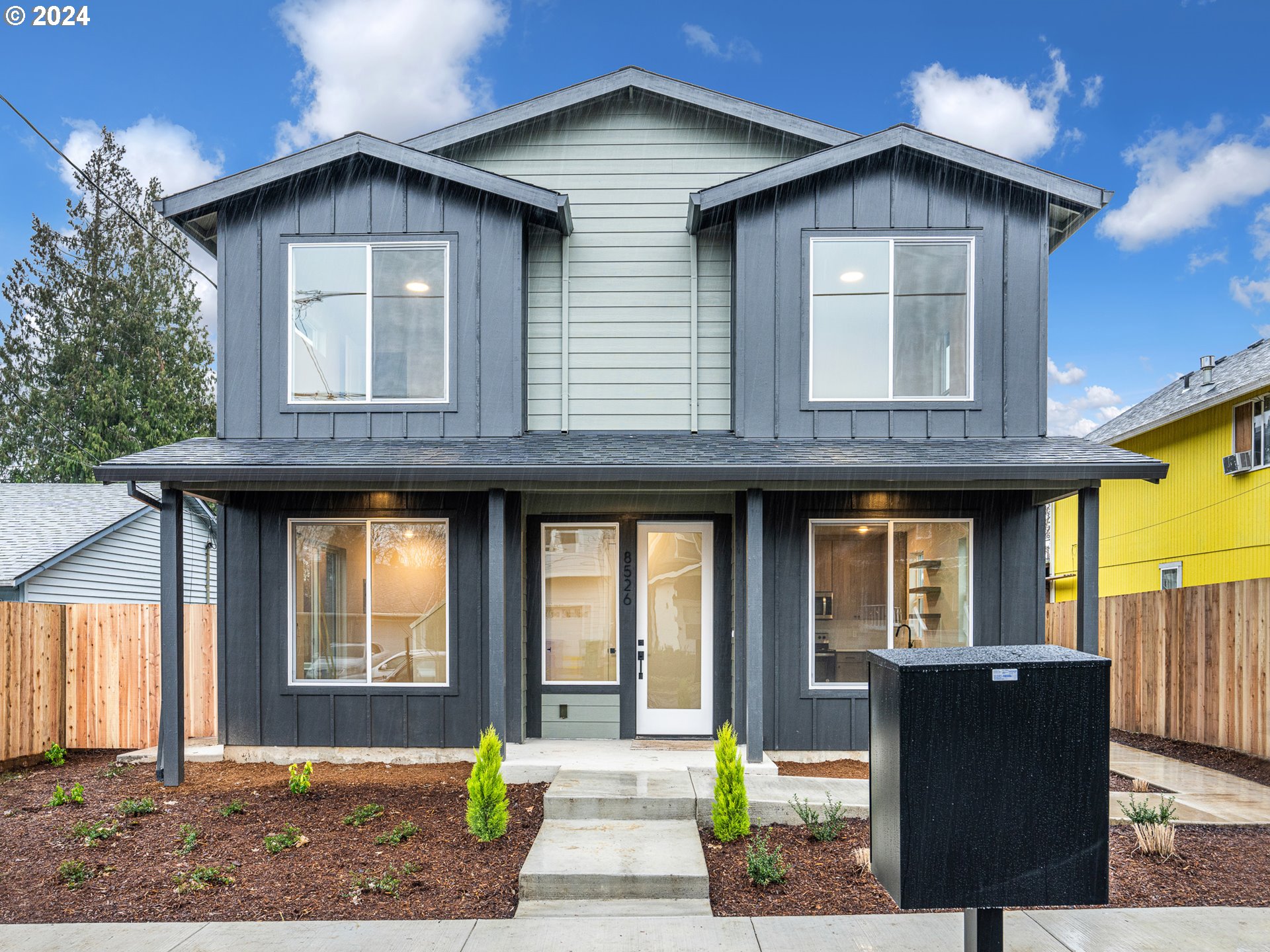 8526 N Endicott AVE 1