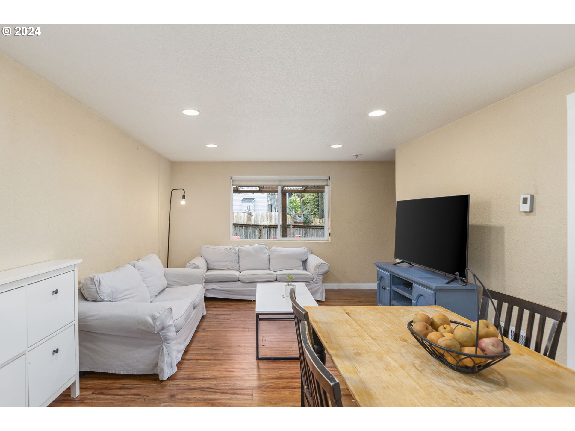 613 E ANDREW Units A,B ST