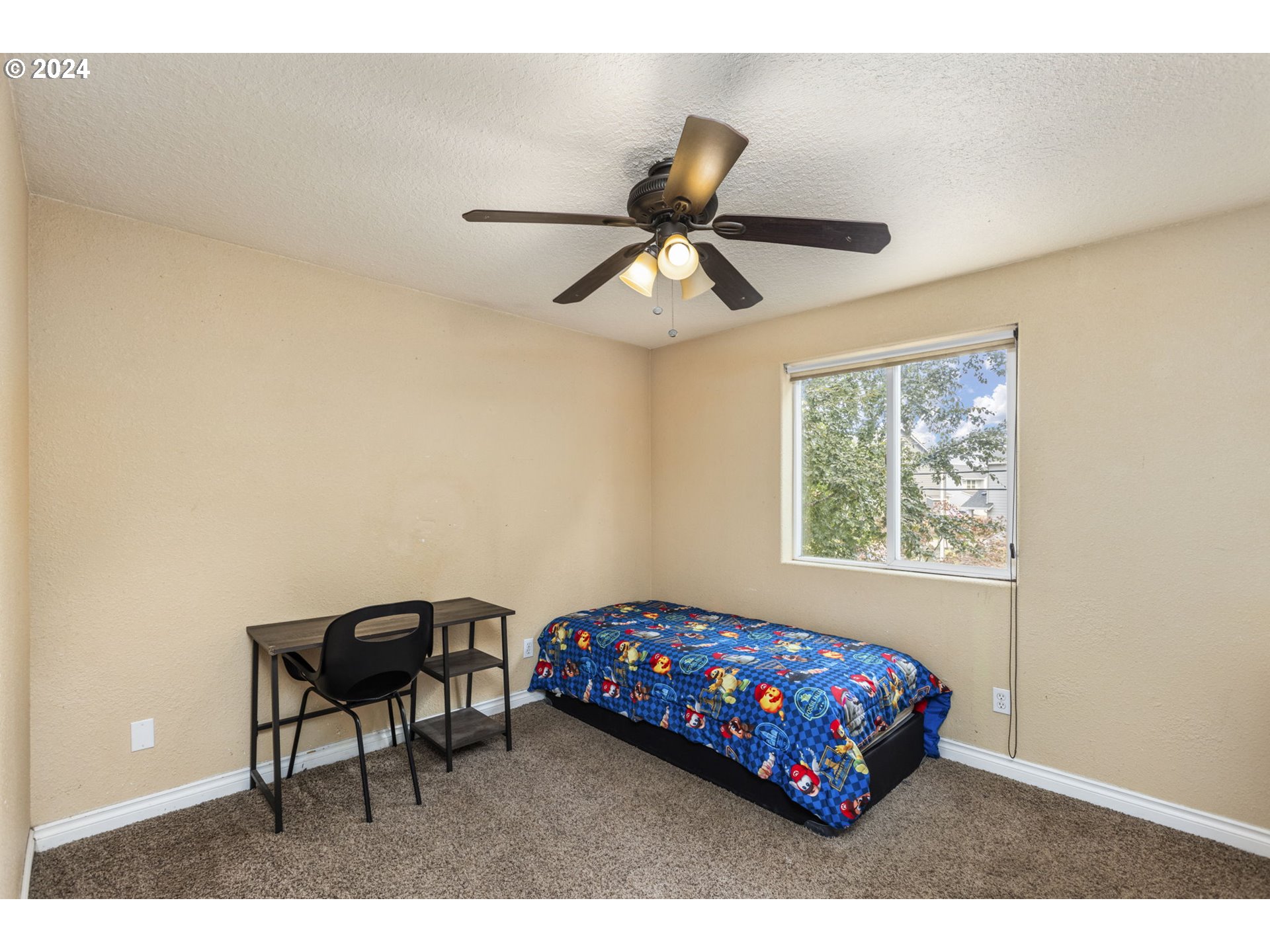 613 E ANDREW Units A,B ST