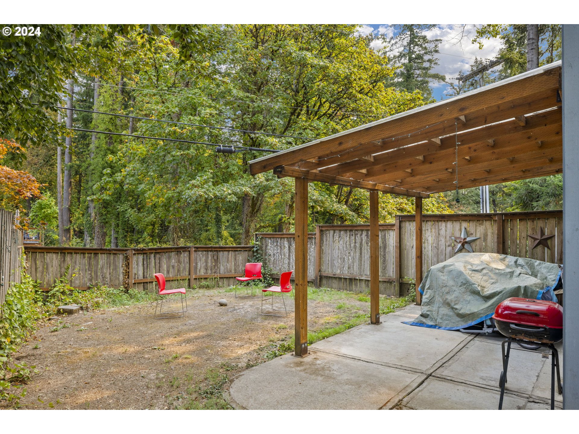 613 E ANDREW Units A,B ST