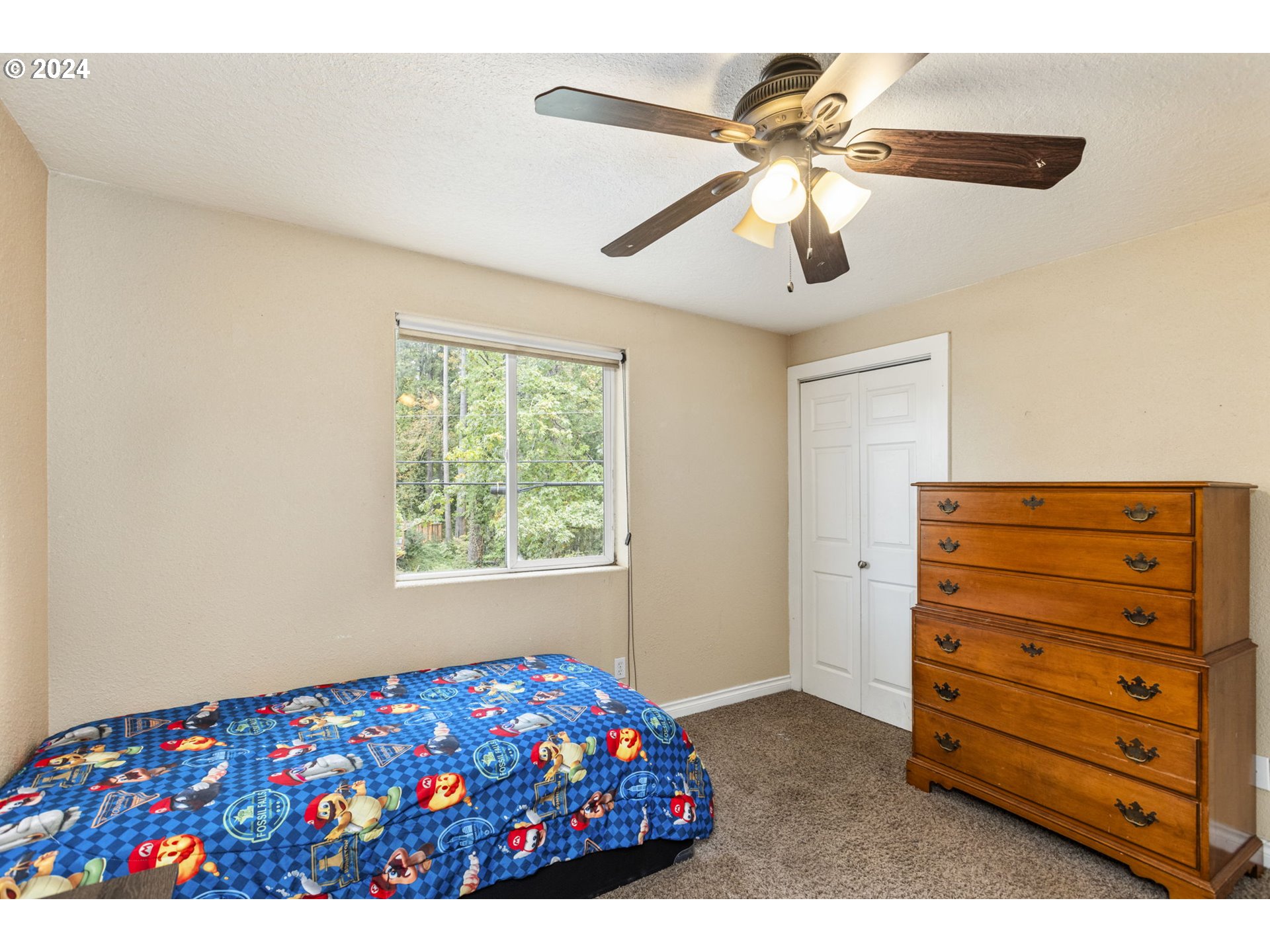 613 E ANDREW Units A,B ST