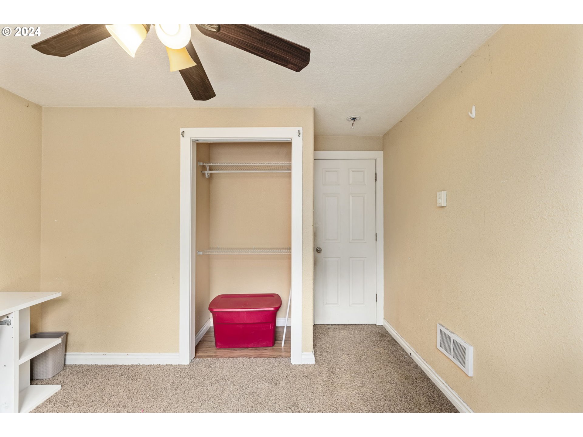 613 E ANDREW Units A,B ST