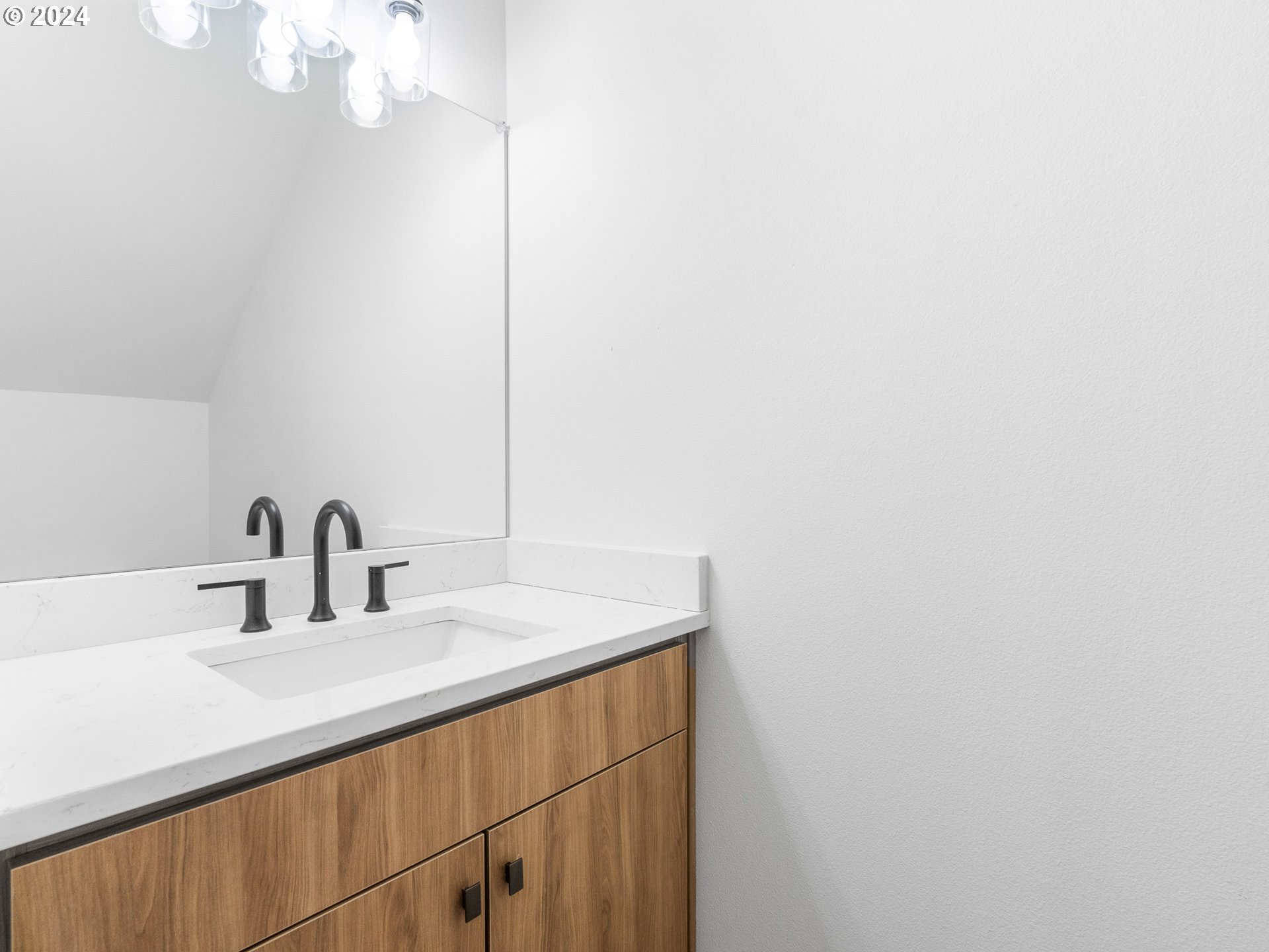 2509 NE Killingsworth ST 6