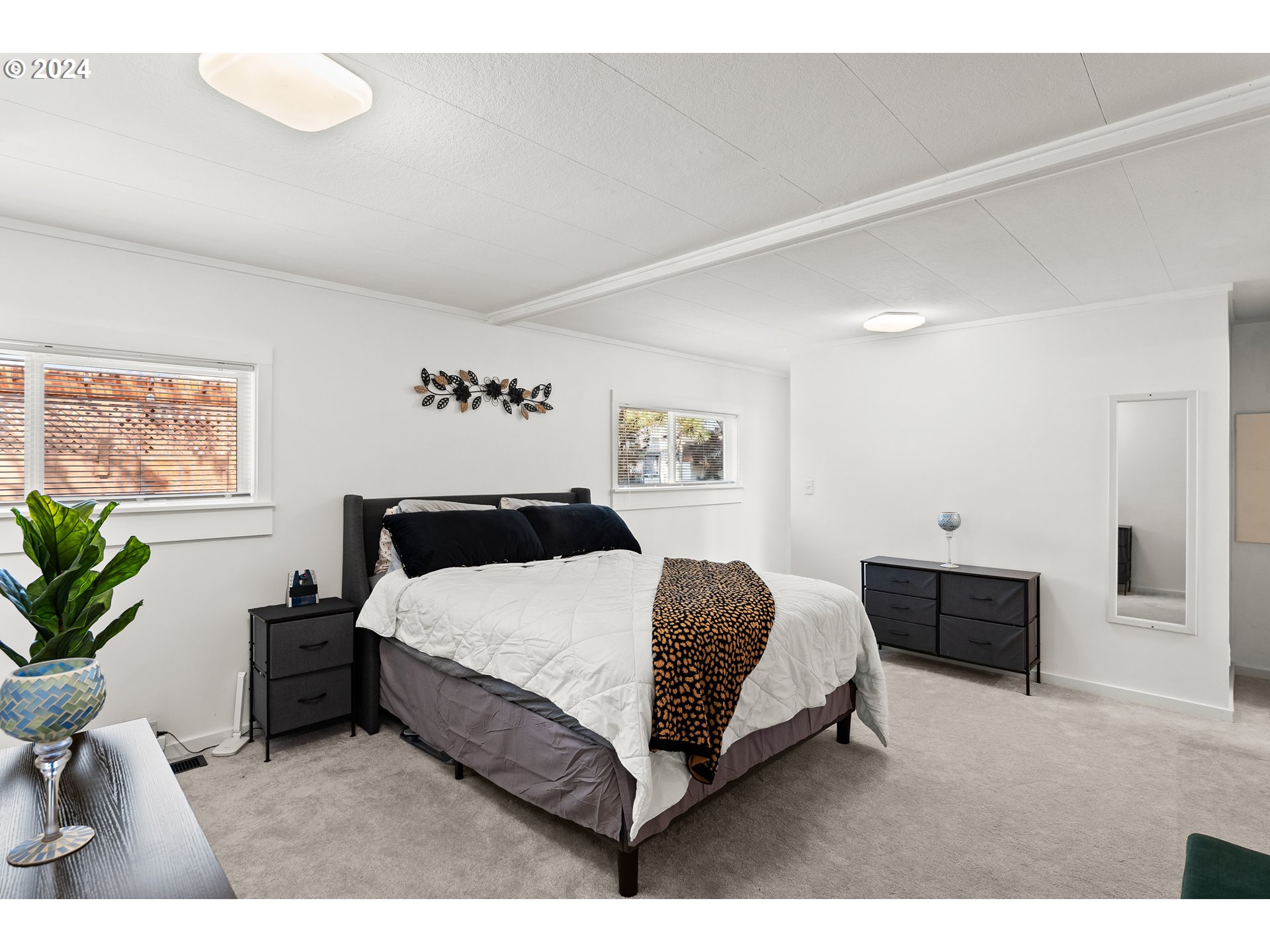 1503 N HAYDEN ISLAND DR 35