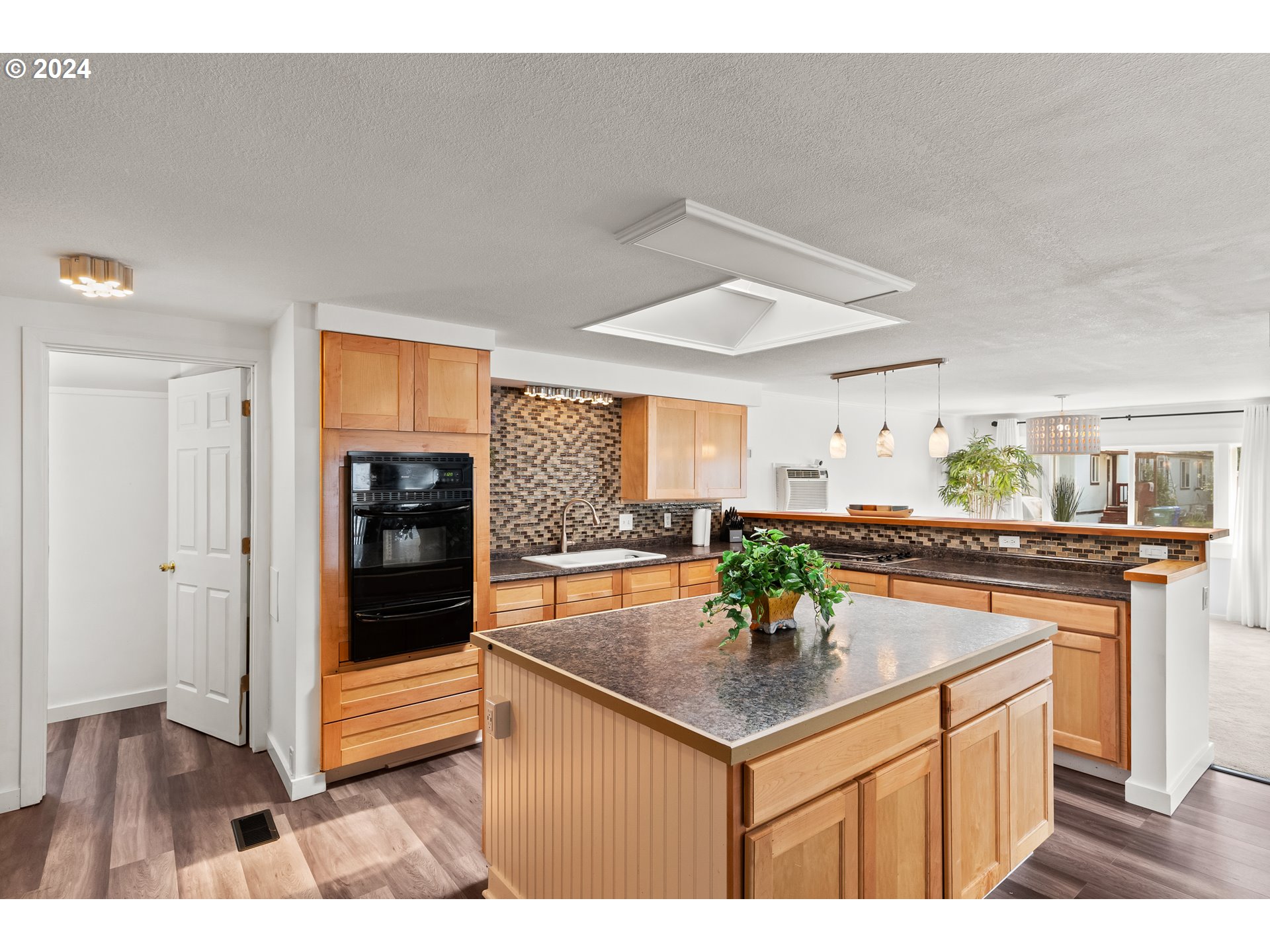 1503 N HAYDEN ISLAND DR 35