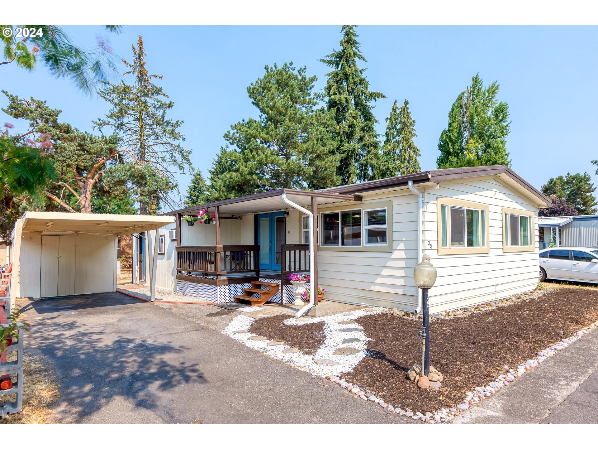 1503 N HAYDEN ISLAND DR 35