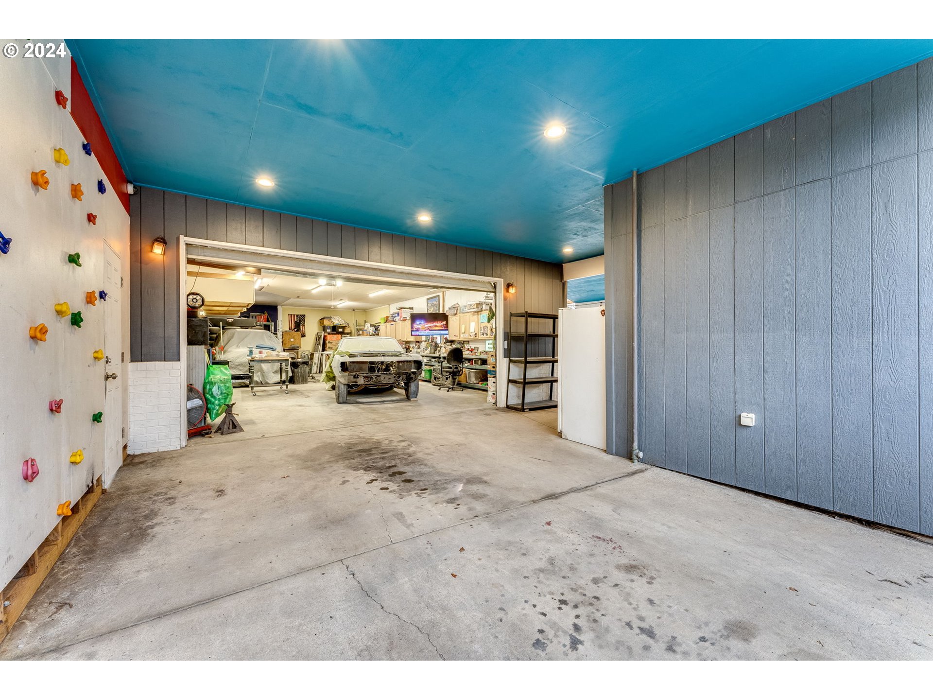 5225 SW 165TH AVE