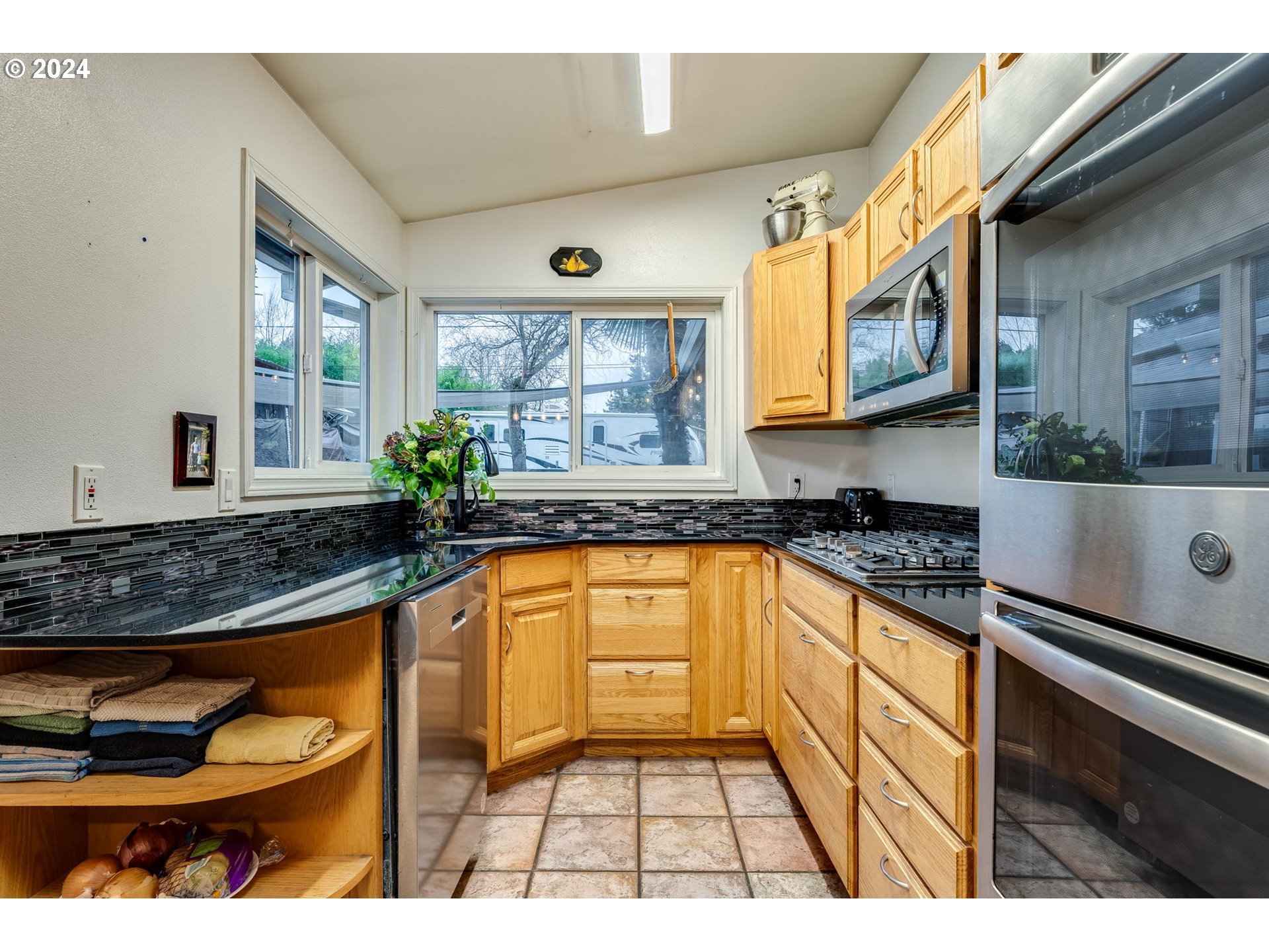 5225 SW 165TH AVE