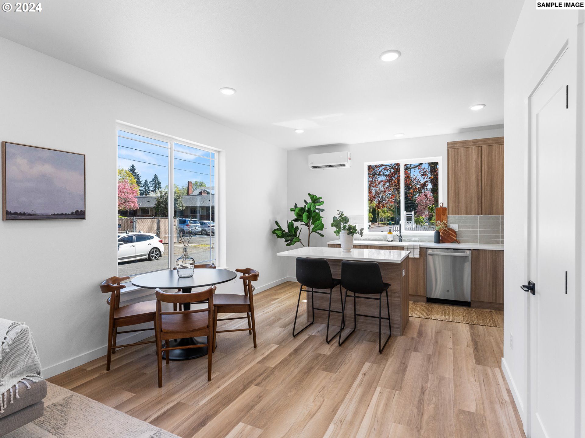 7642 SE Division ST 2