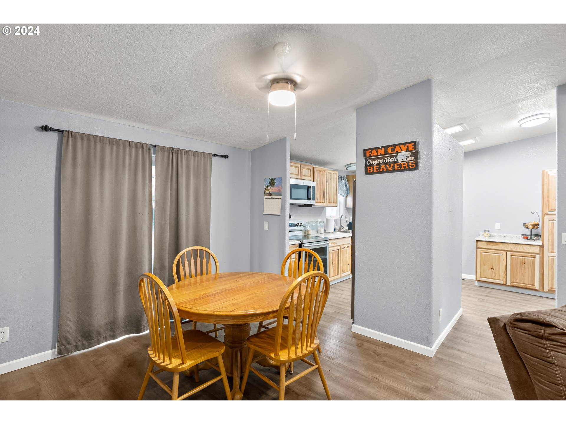 560 SW SUTHERLAND WAY