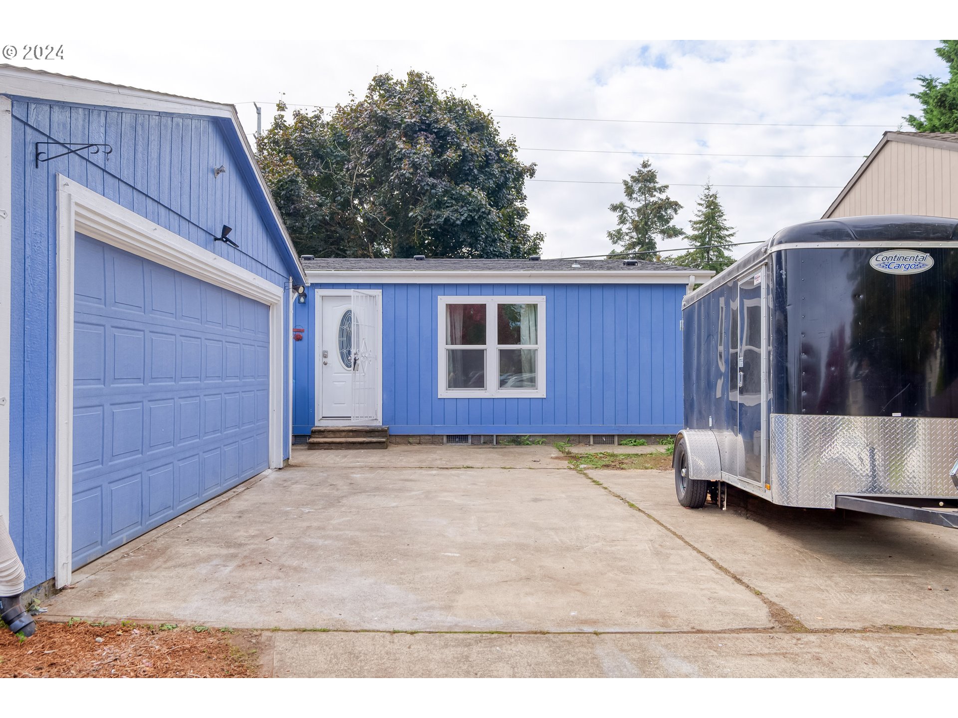 560 SW SUTHERLAND WAY