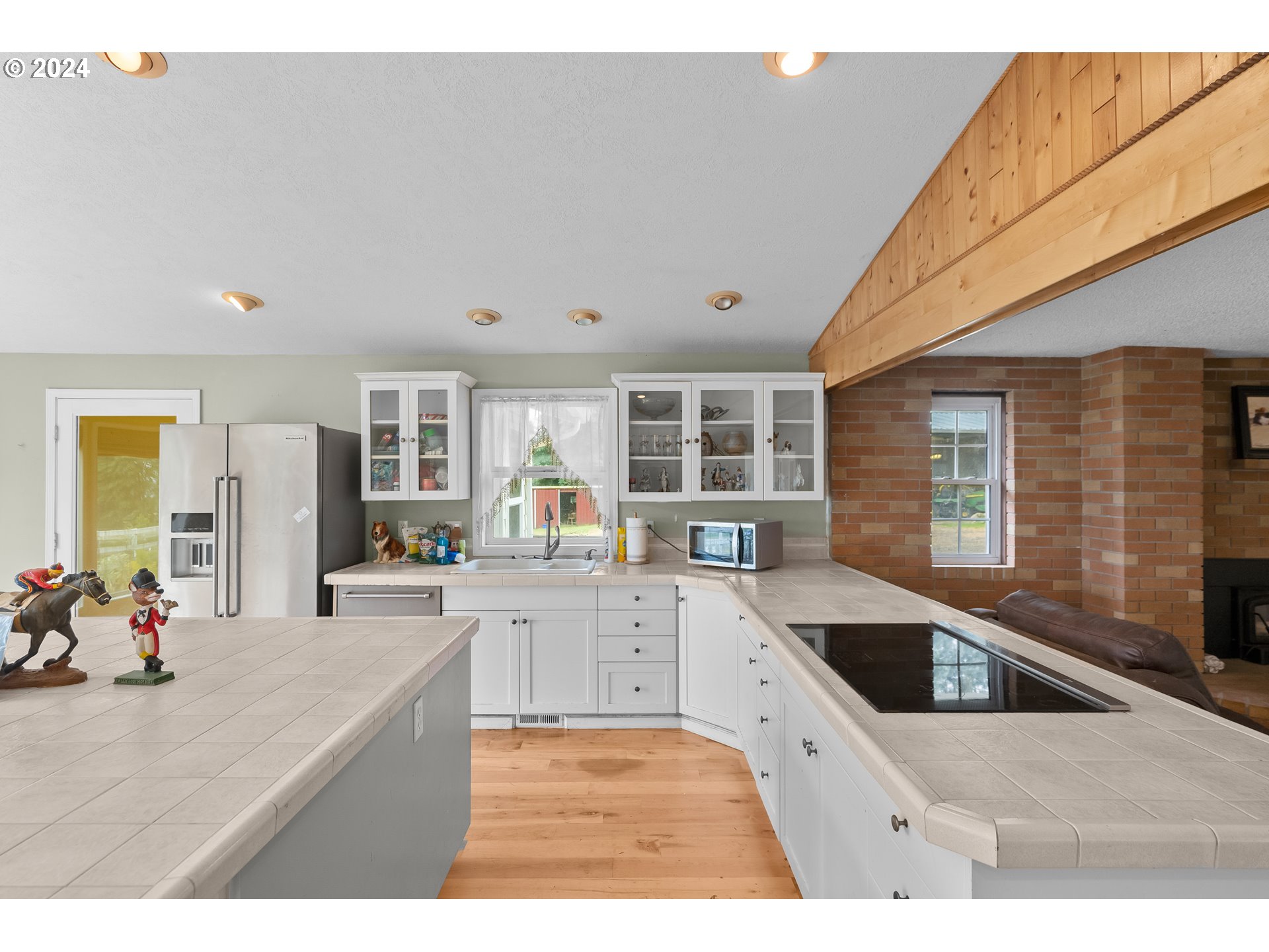 10320 SE HILLVIEW DR