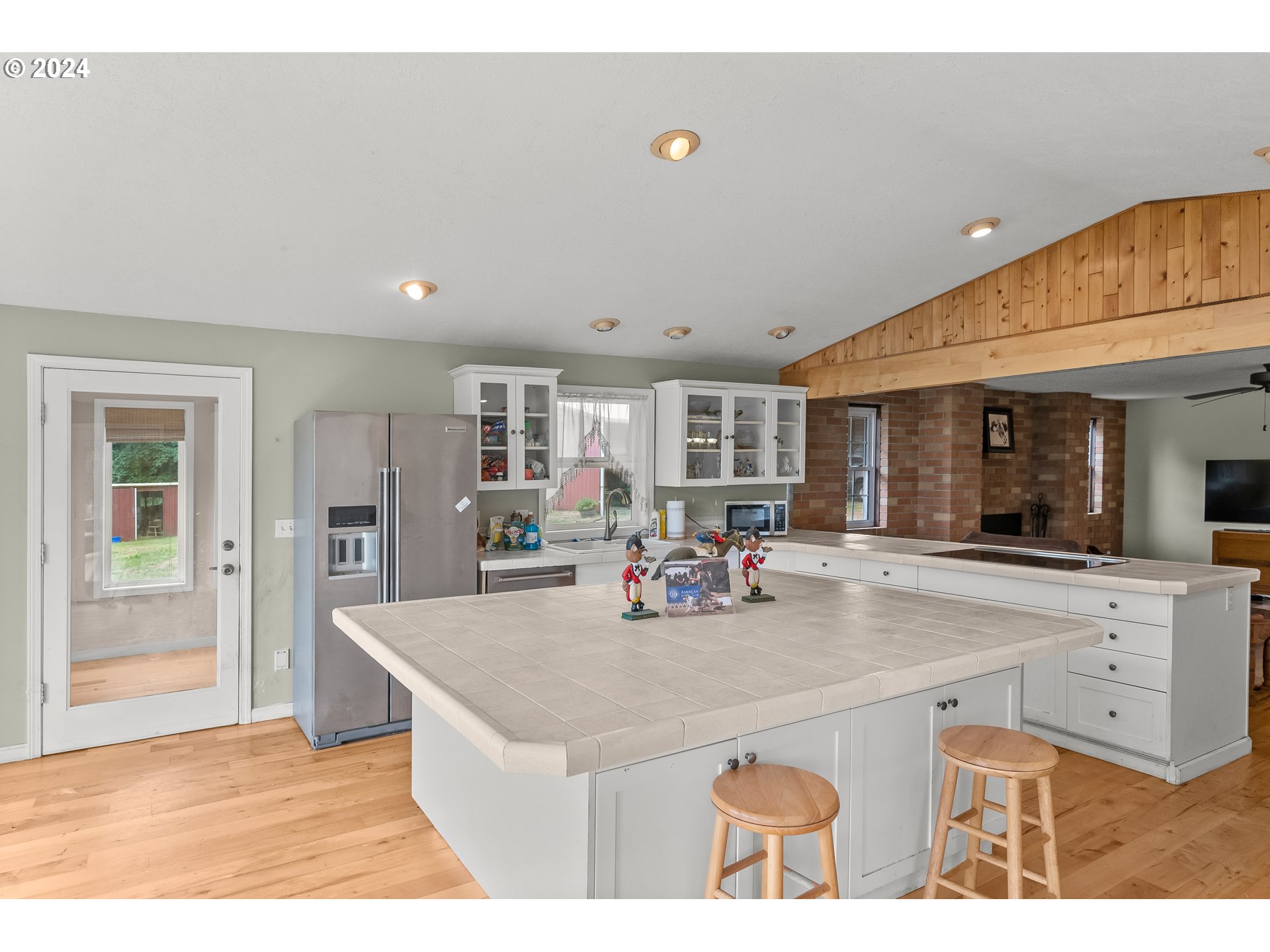 10320 SE HILLVIEW DR