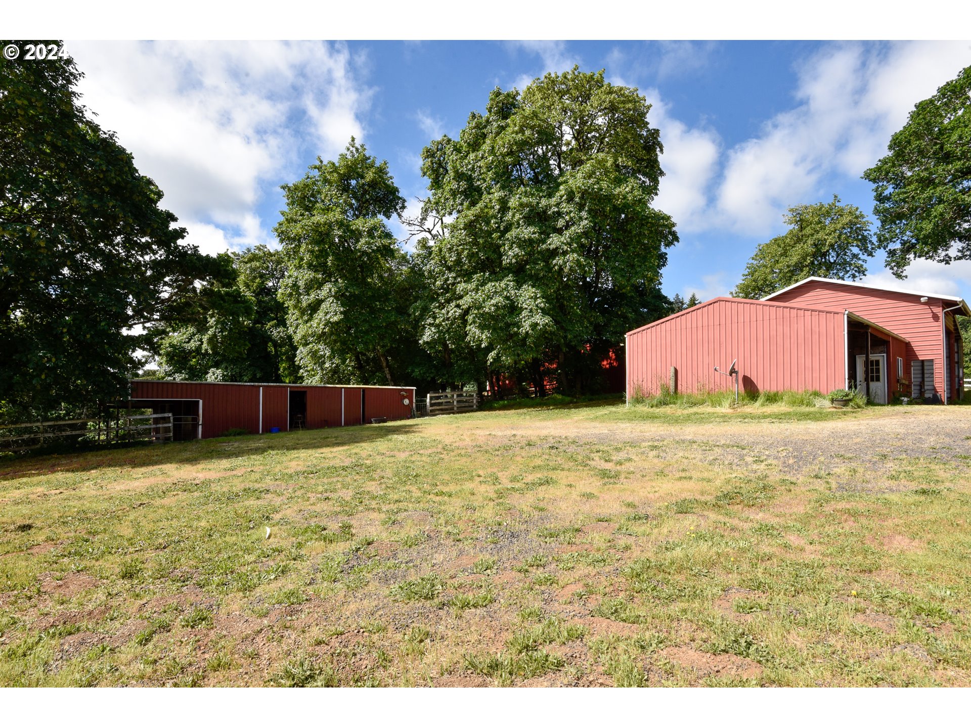 10320 SE HILLVIEW DR