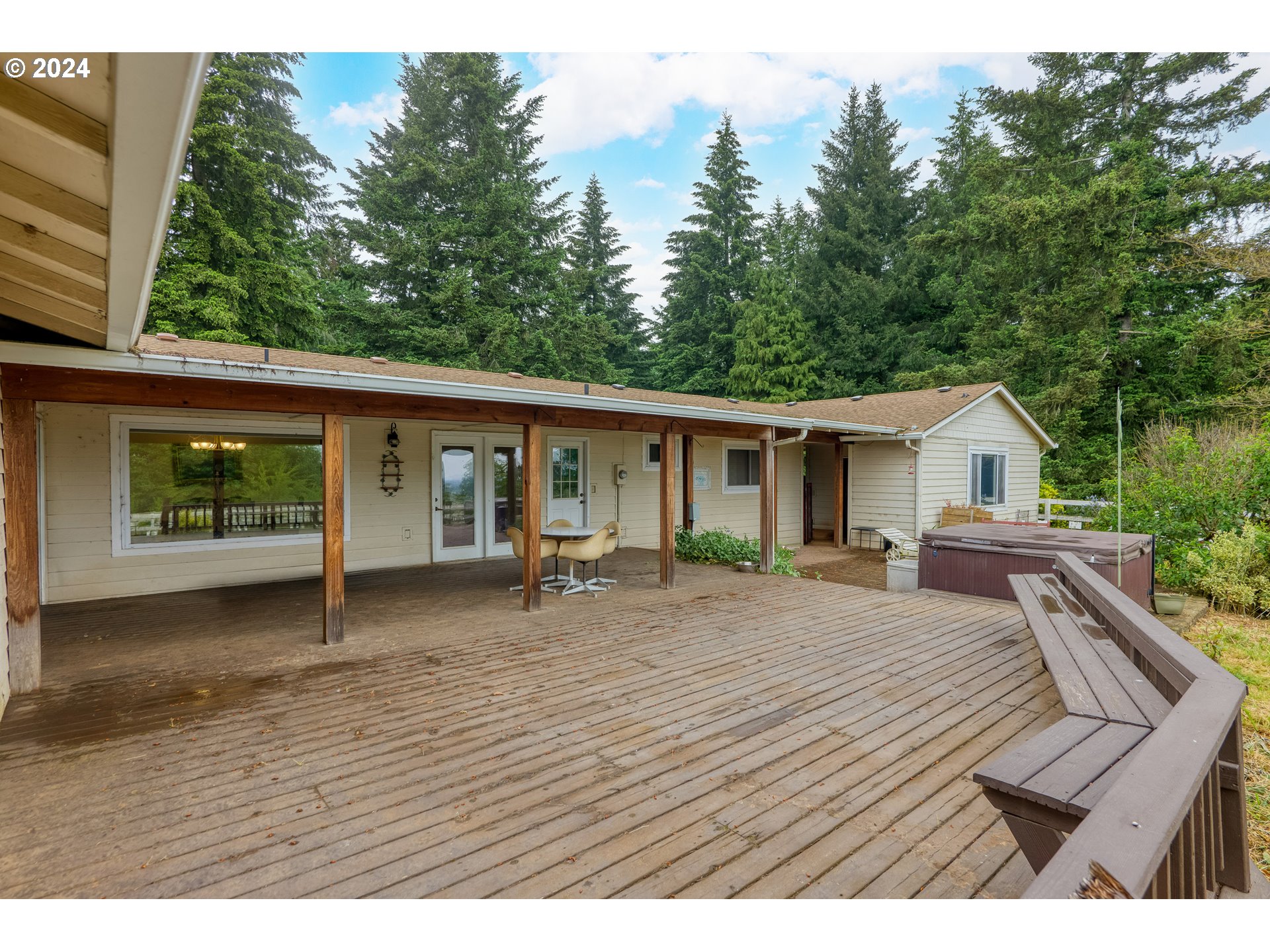 10320 SE HILLVIEW DR