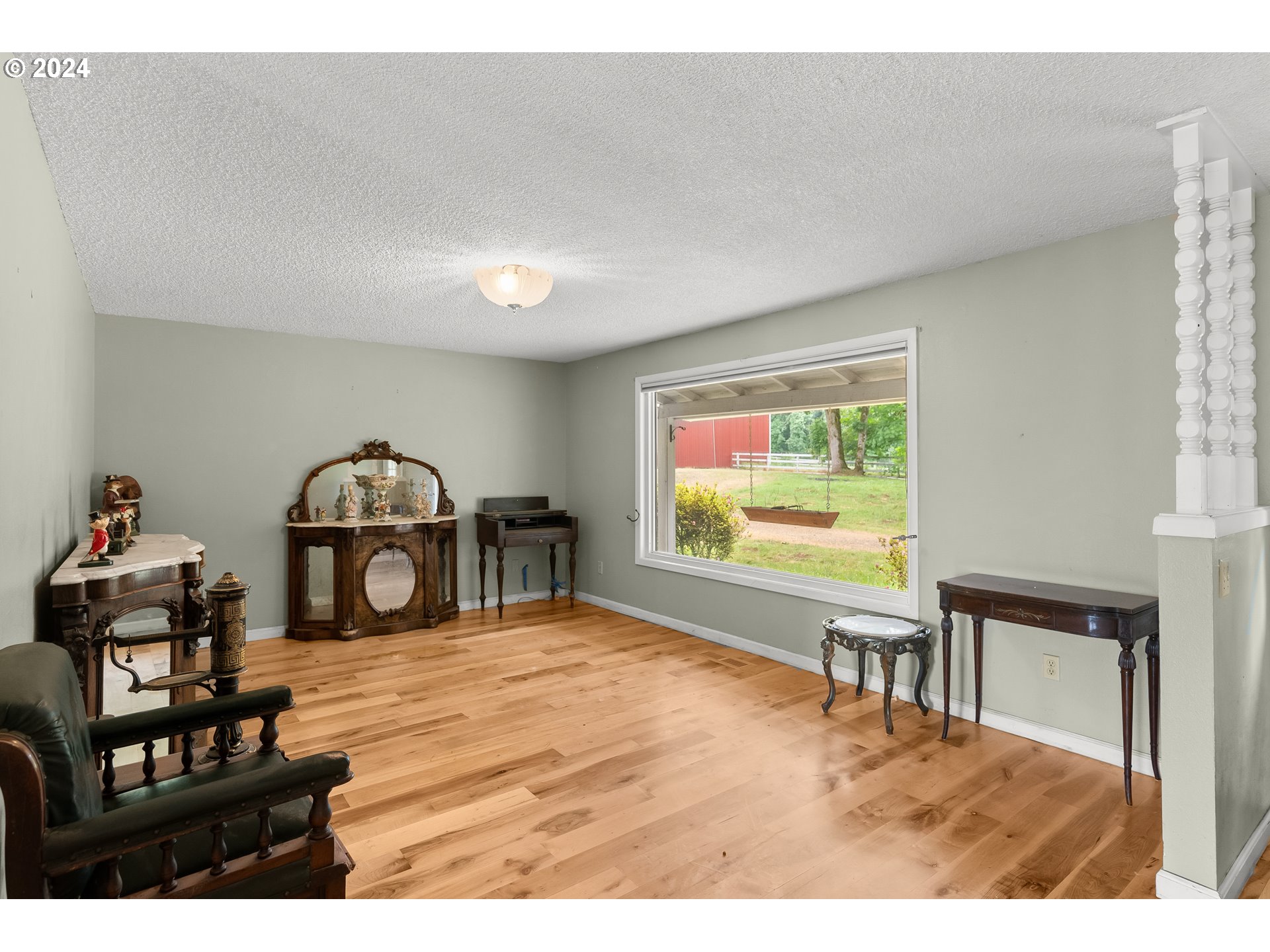 10320 SE HILLVIEW DR