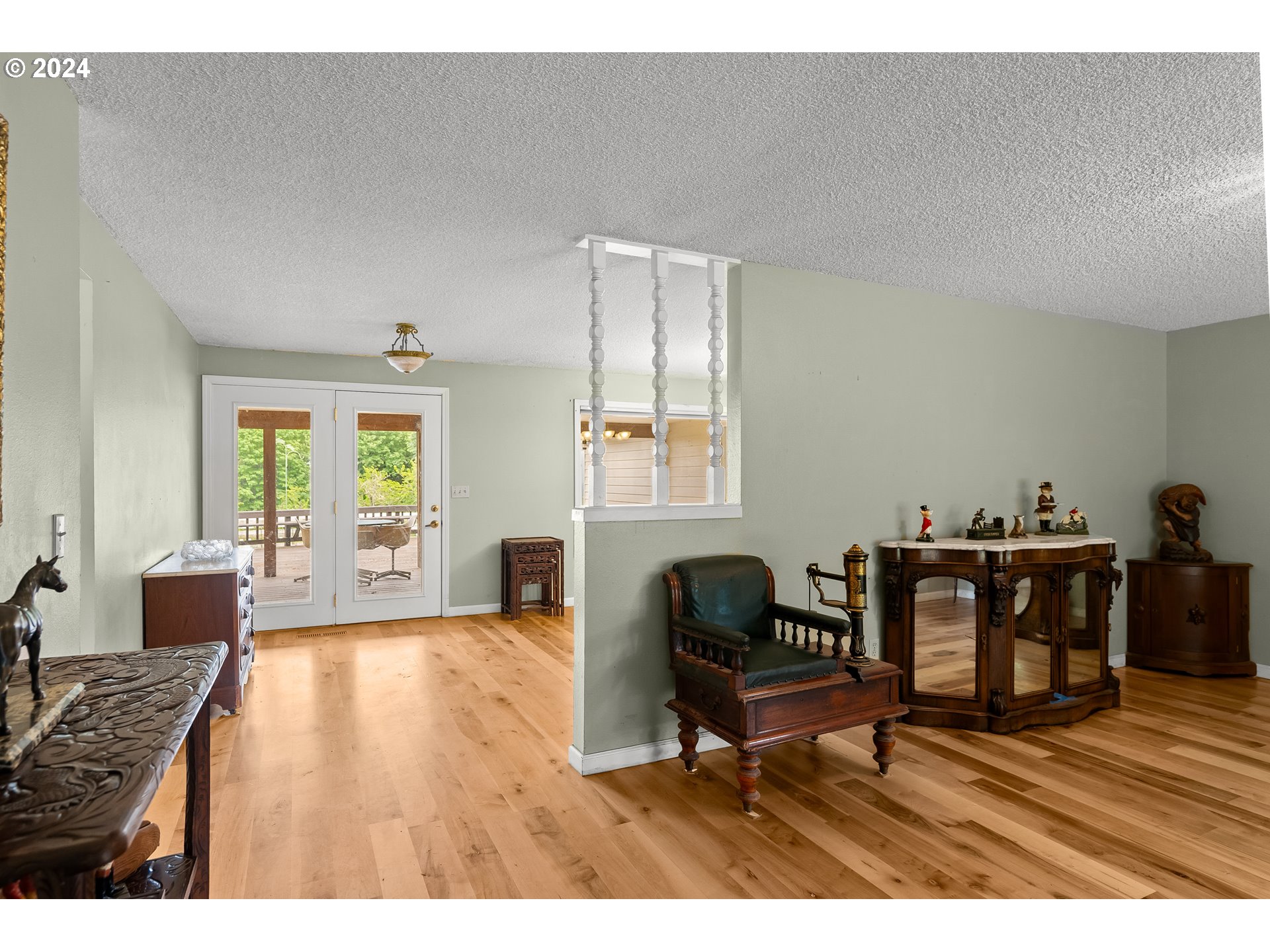 10320 SE HILLVIEW DR