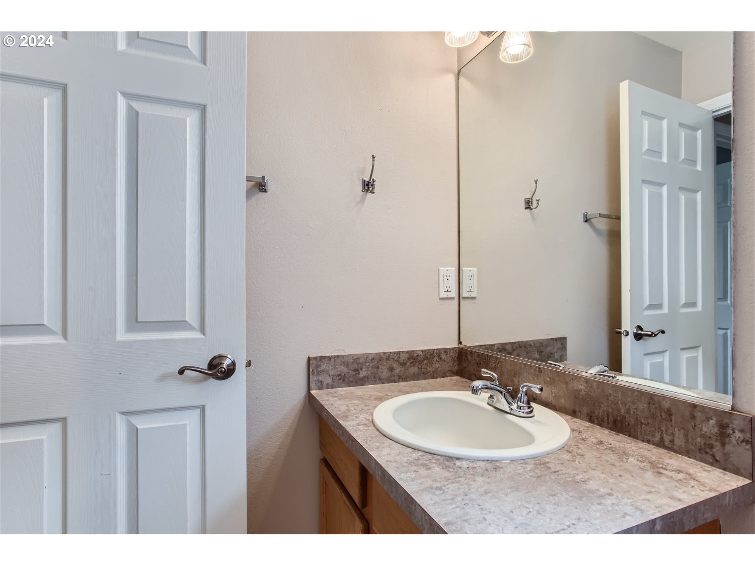 23521 SW PINEHURST DR