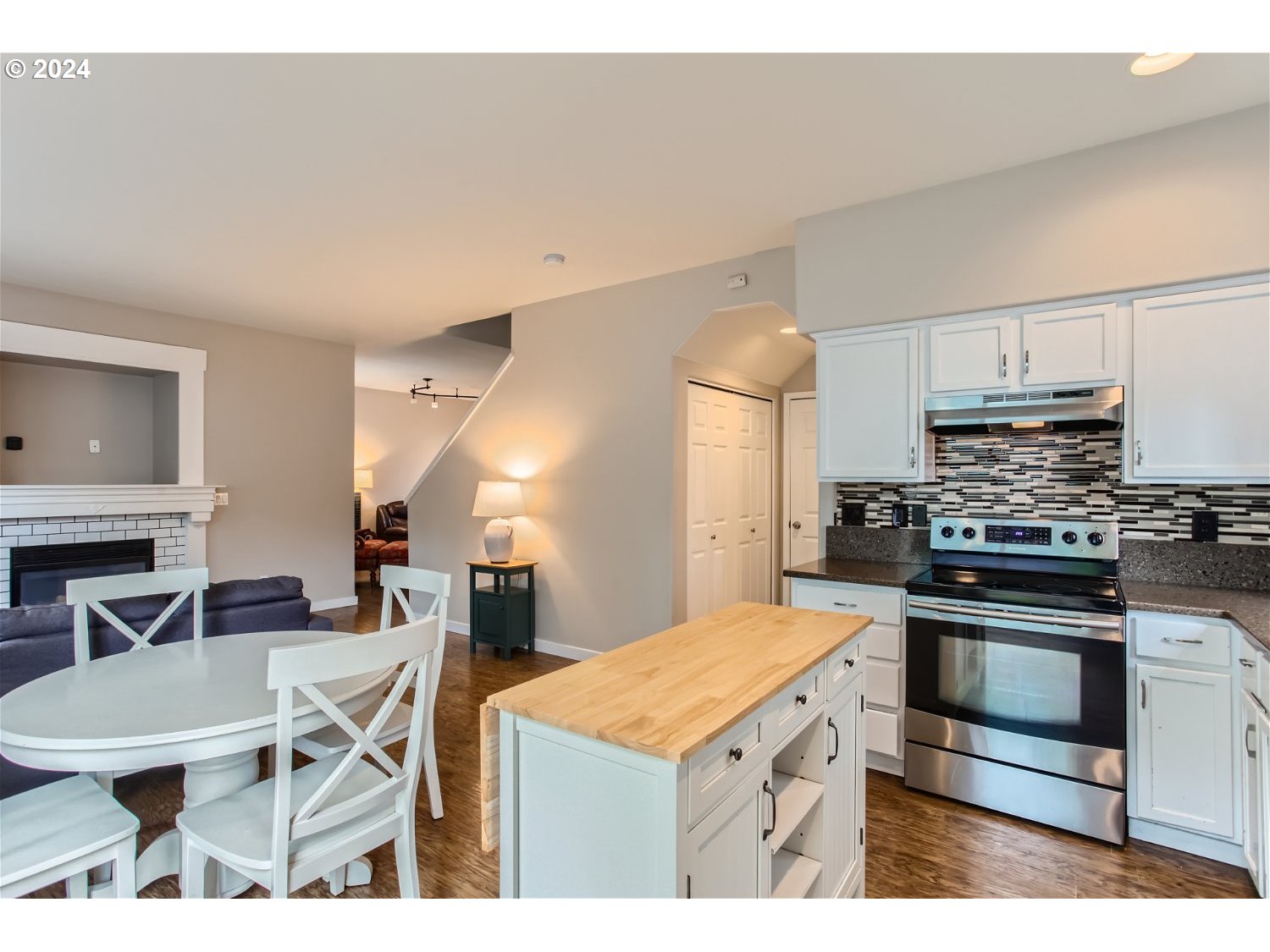 23521 SW PINEHURST DR