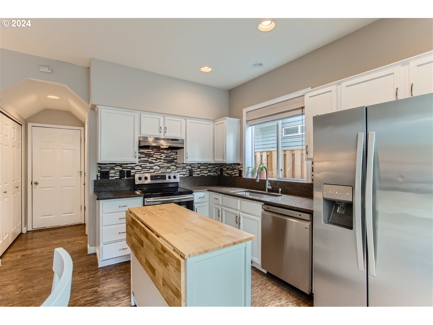 23521 SW PINEHURST DR