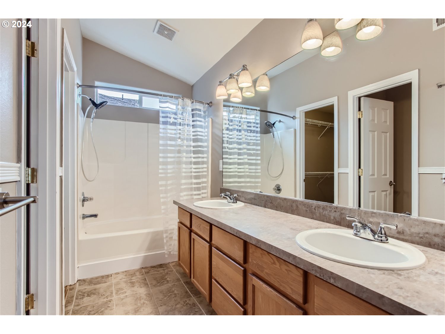 23521 SW PINEHURST DR