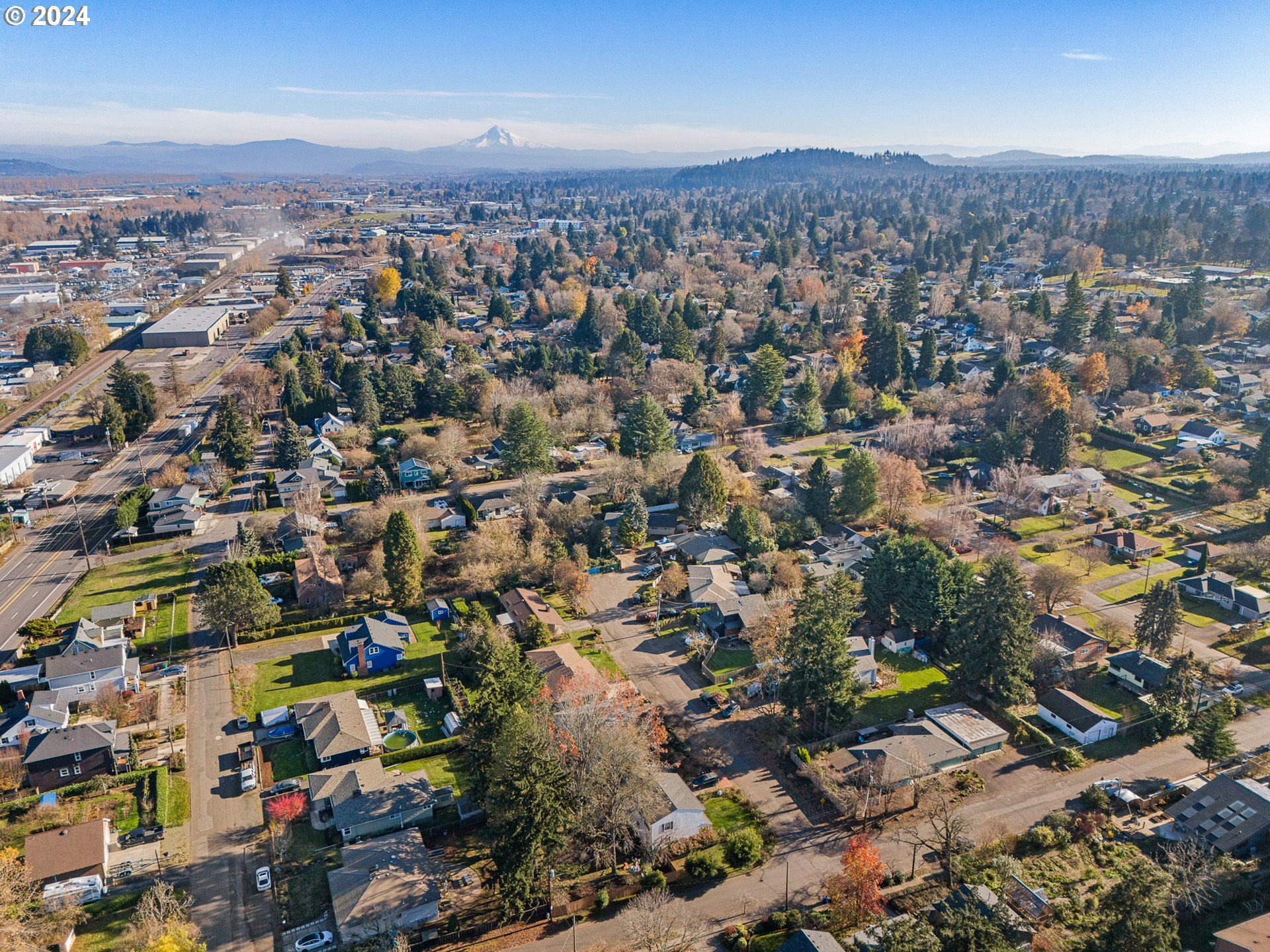 5130 NE AINSWORTH CT