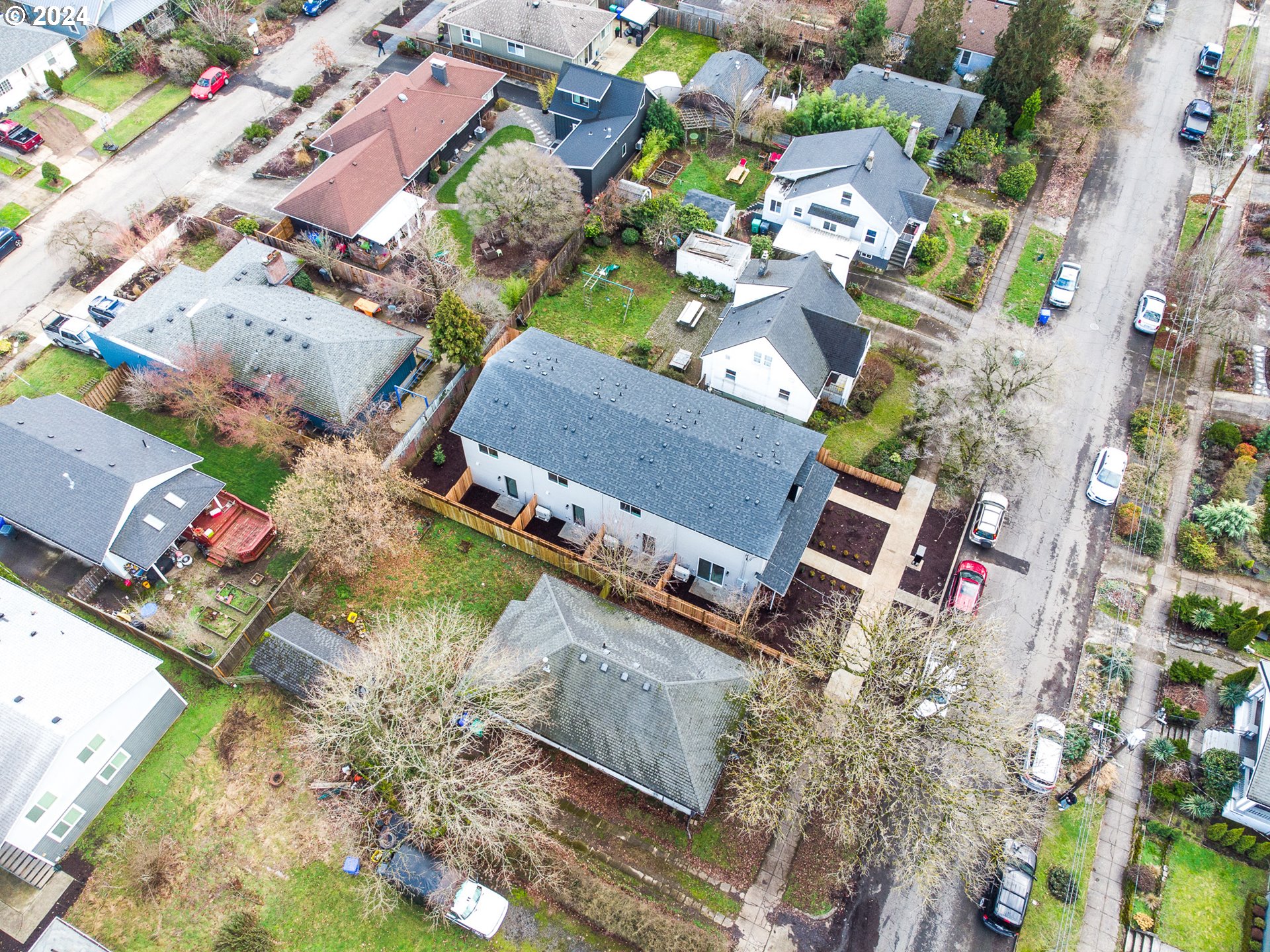 6412 N Burrage AVE