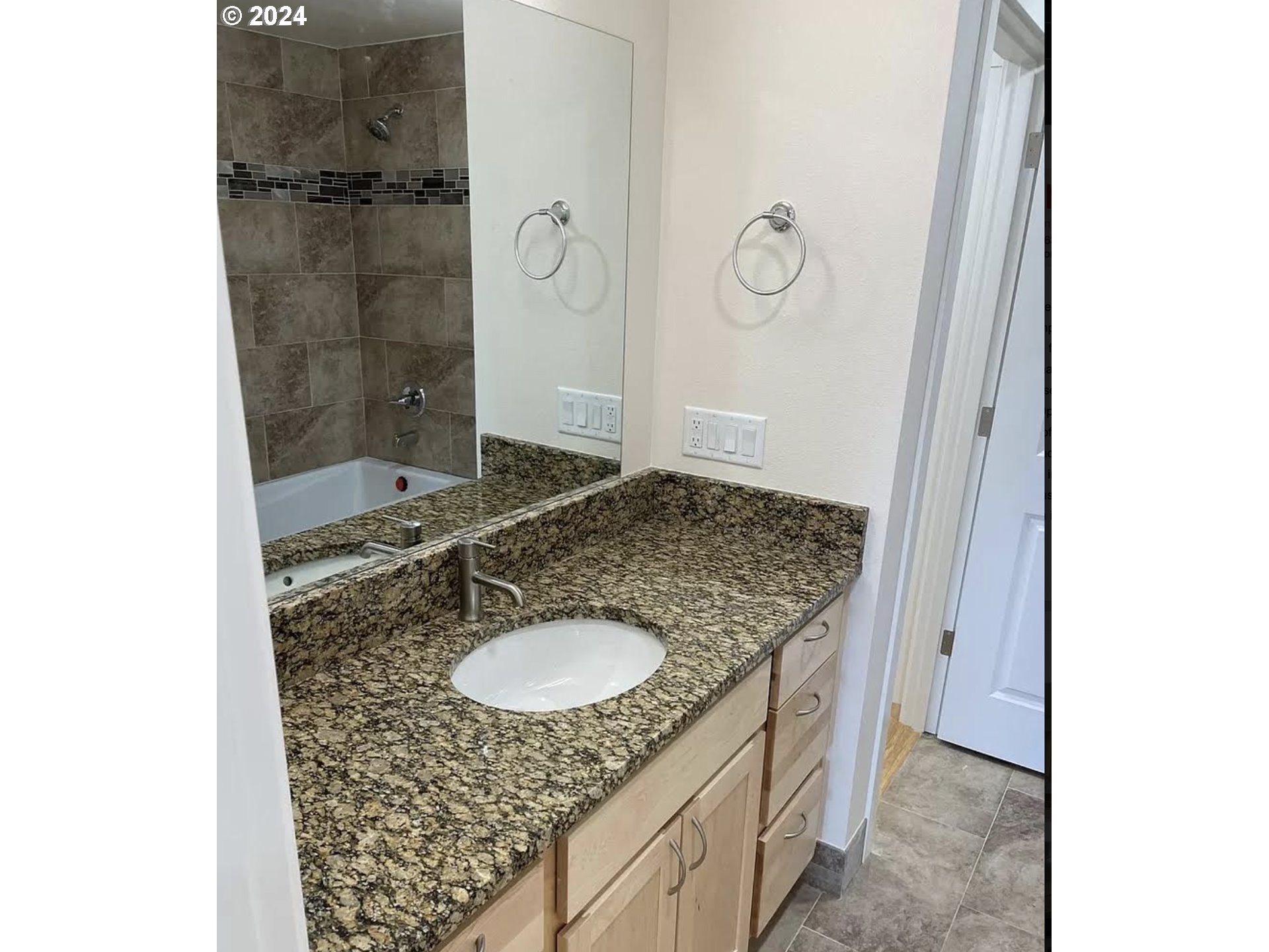 1436 VILLAGE PARK PL