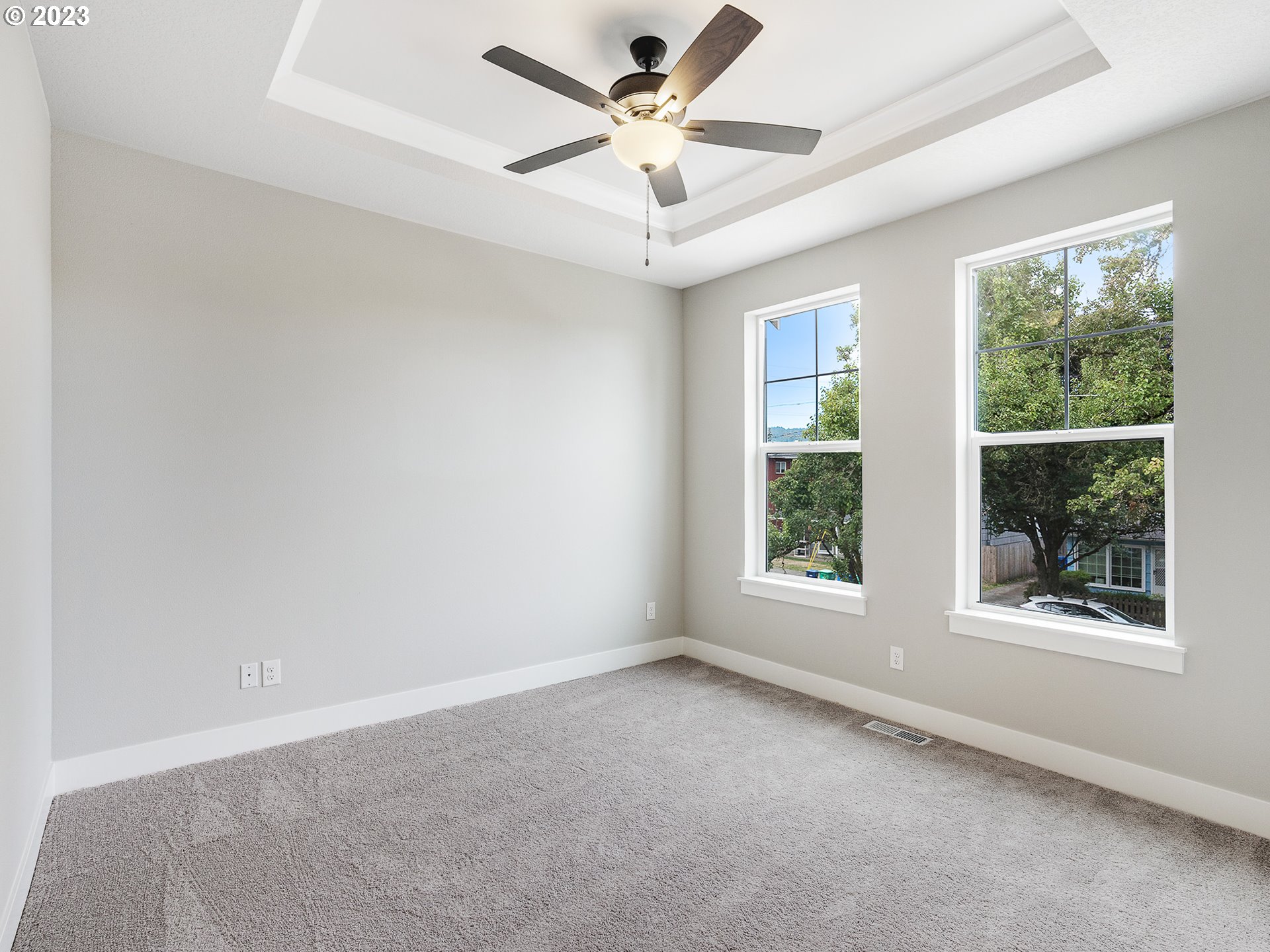 9530 N Allegheny AVE