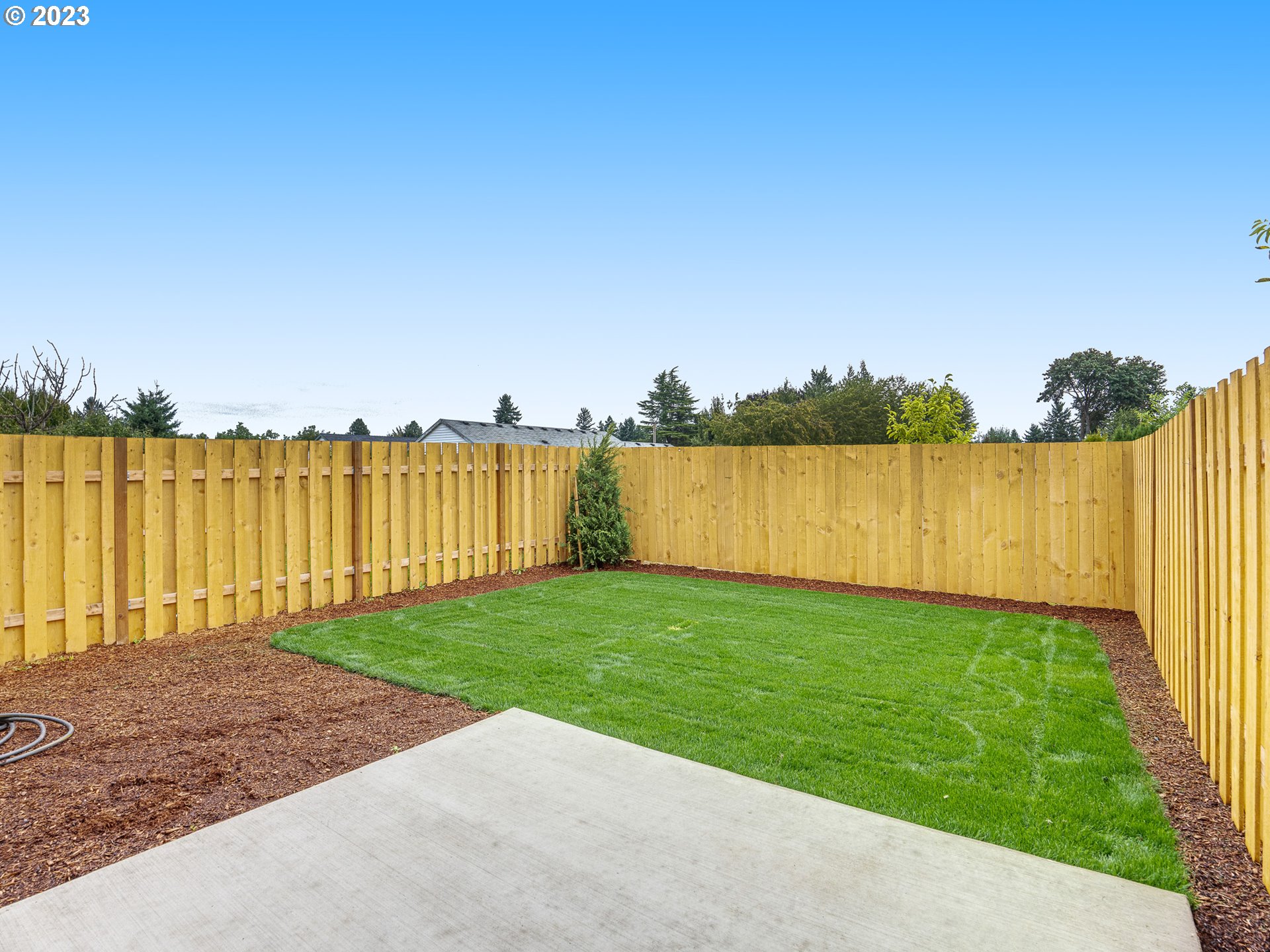 9530 N Allegheny AVE