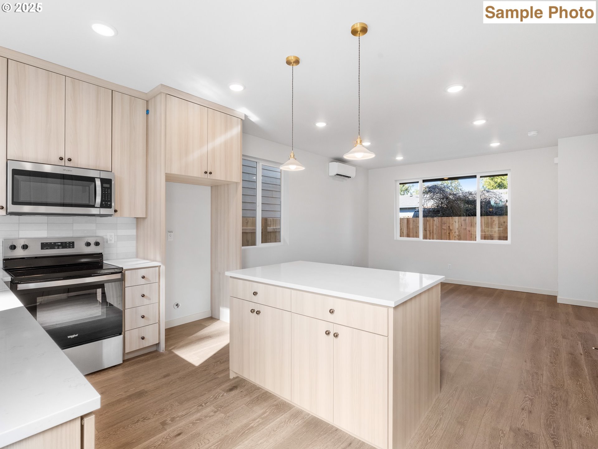 690 SE 47th AVE
