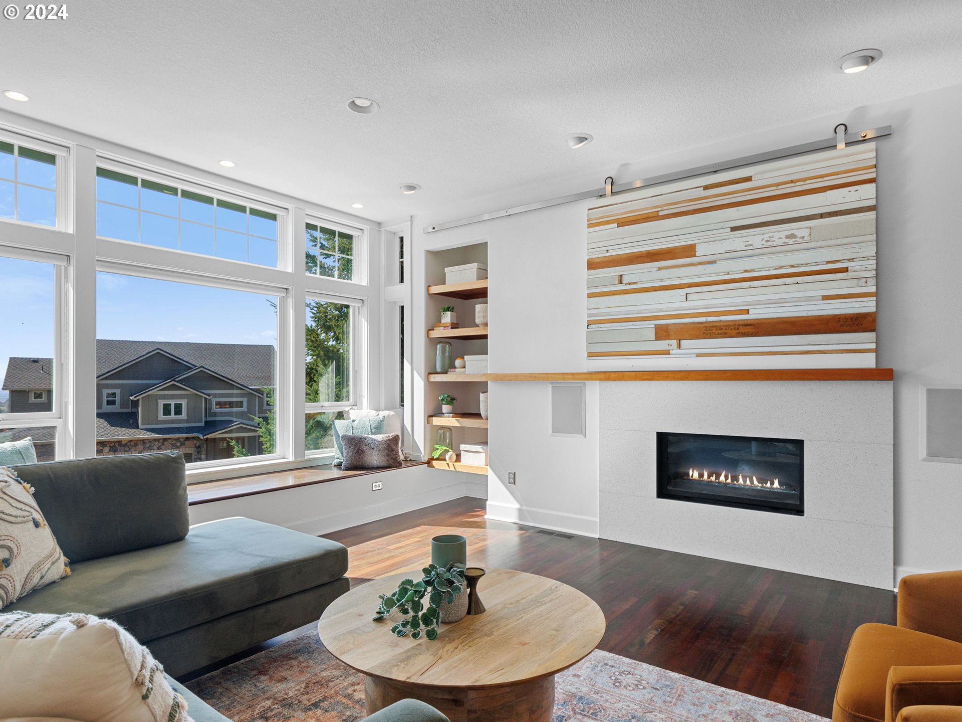 2667 NW BIRKENDENE ST