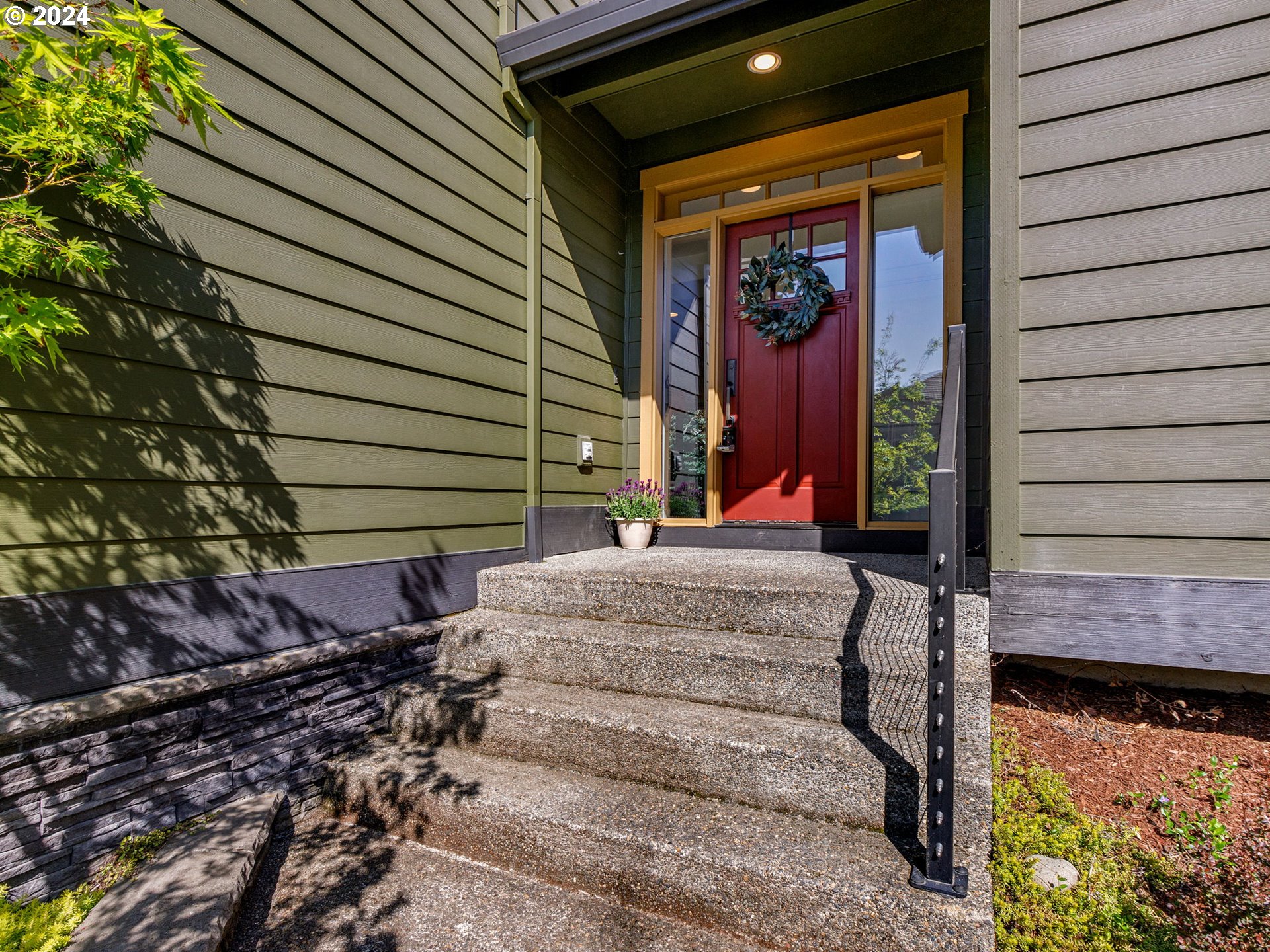 2667 NW BIRKENDENE ST