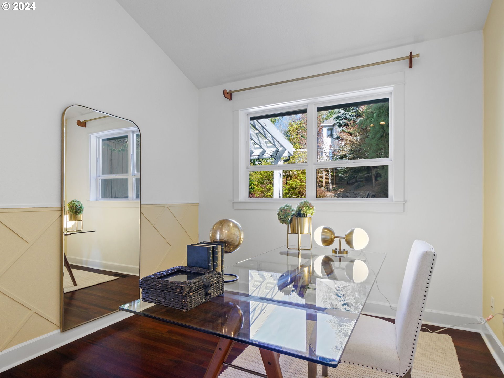 2667 NW BIRKENDENE ST