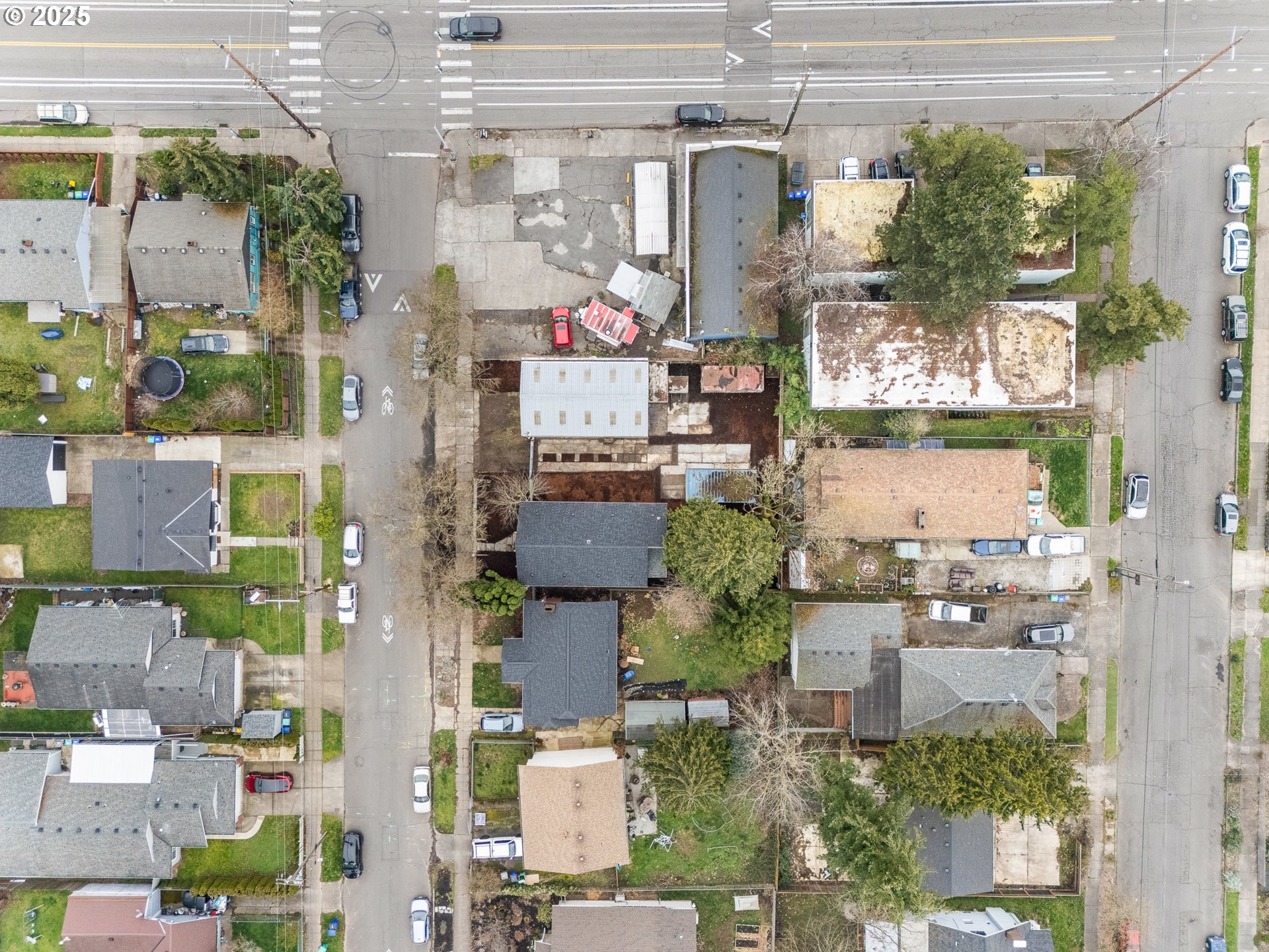 9525 N BURR AVE