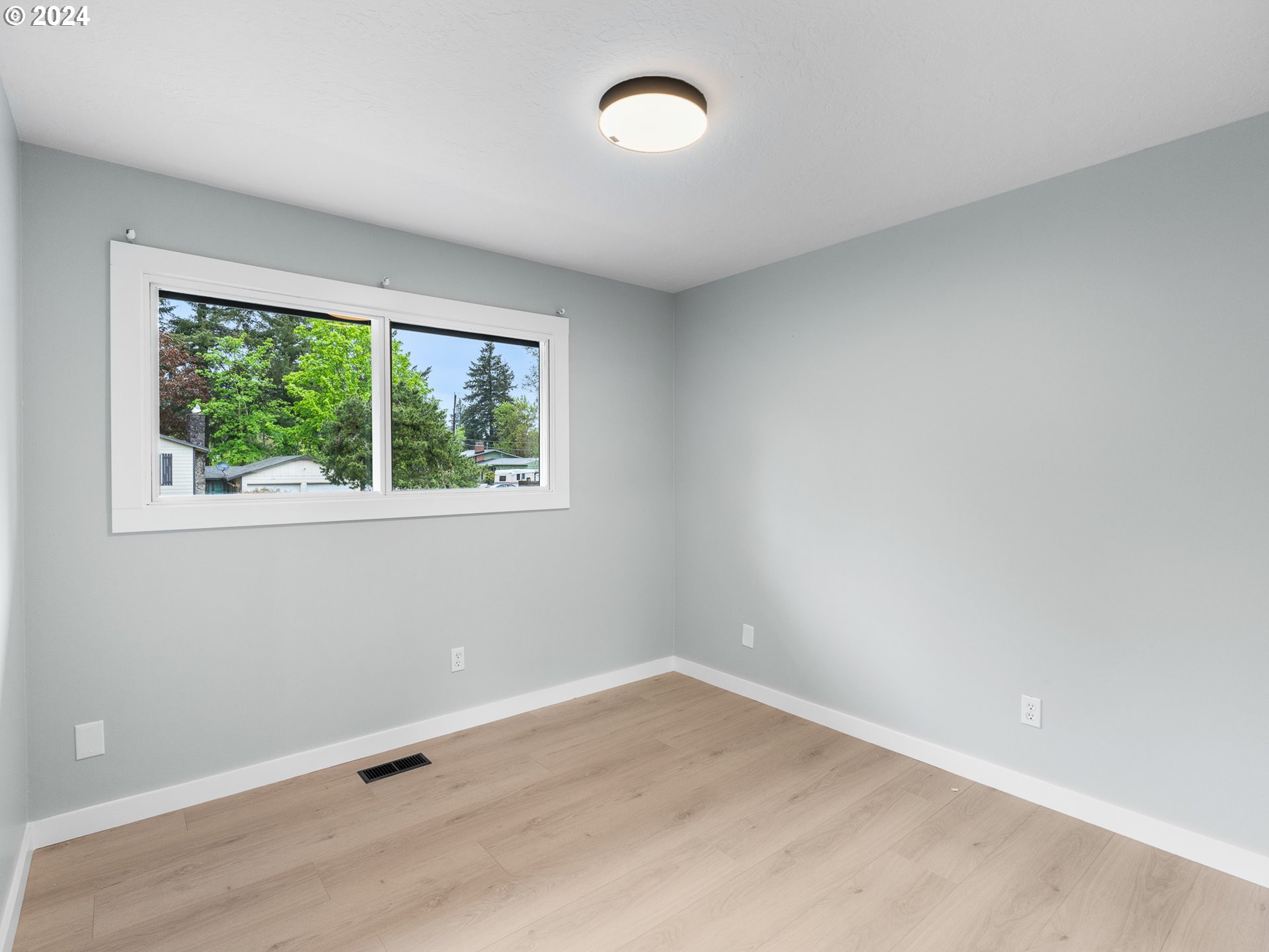 15024 NE DAVIS CT