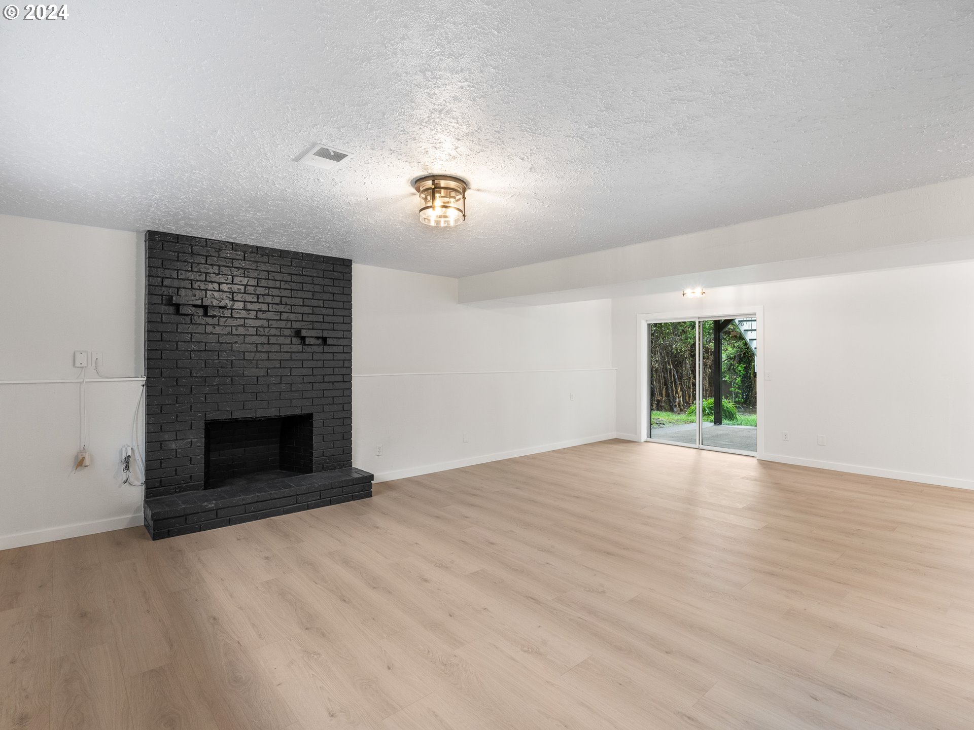 15024 NE DAVIS CT