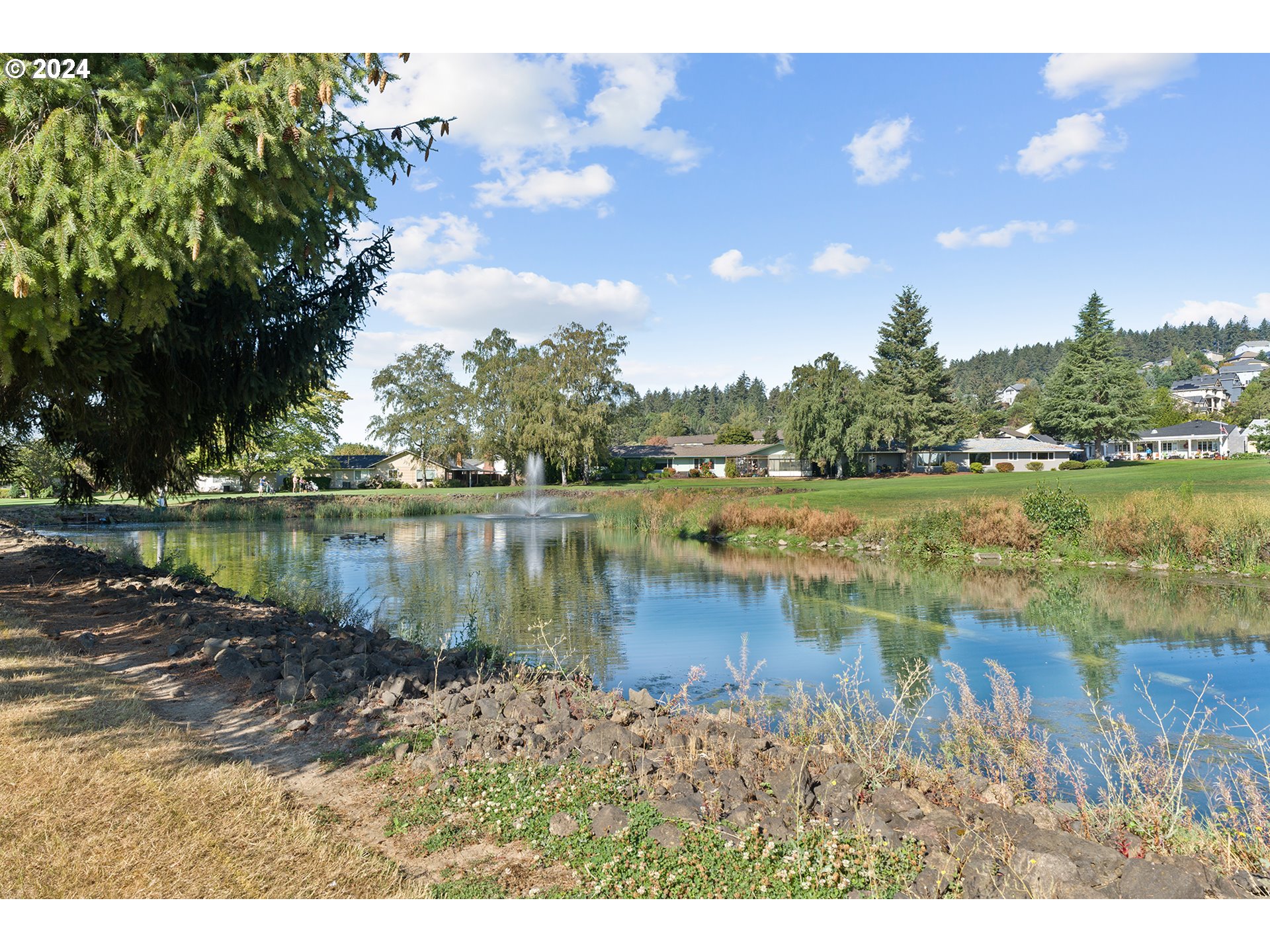 15905 SW QUEEN VICTORIA PL