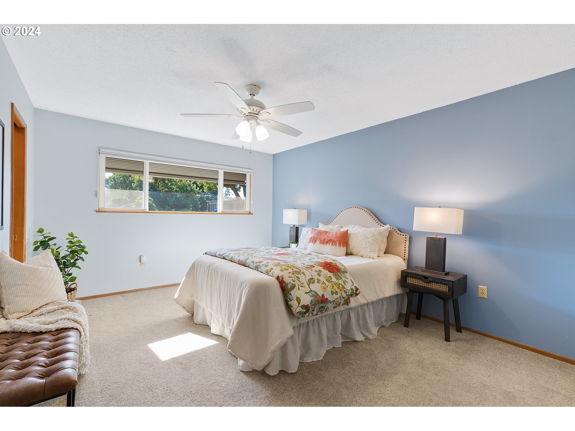 15905 SW QUEEN VICTORIA PL