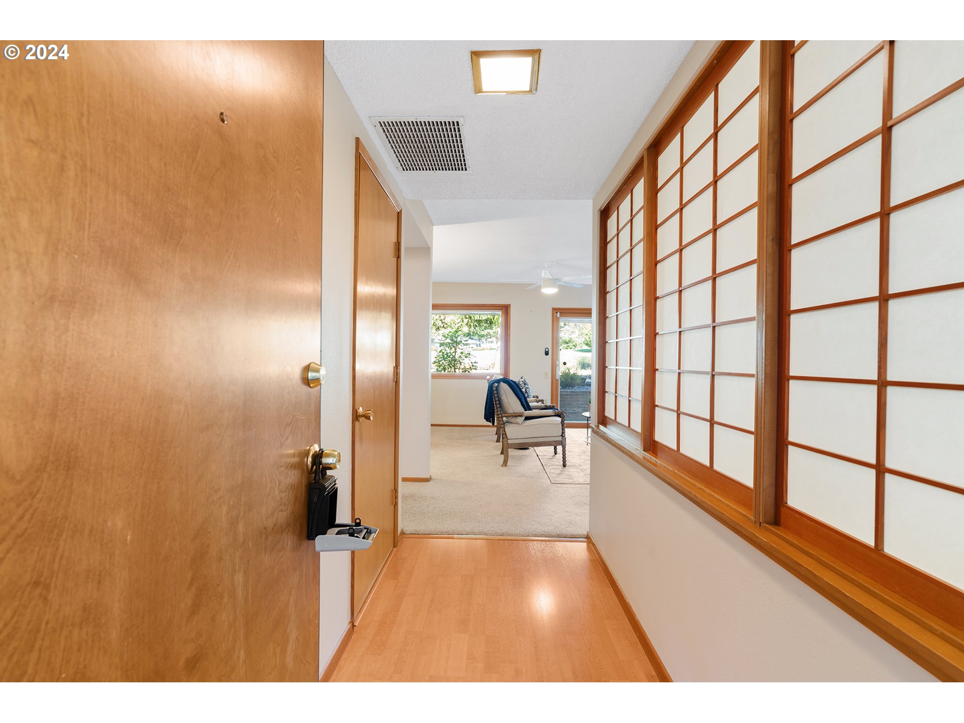 15905 SW QUEEN VICTORIA PL