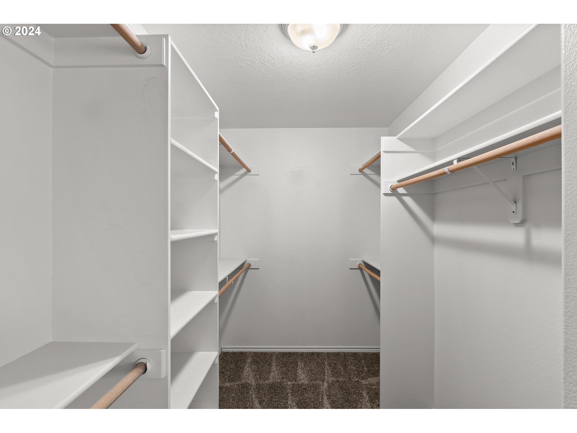 15986 SW HIGHPOINT DR